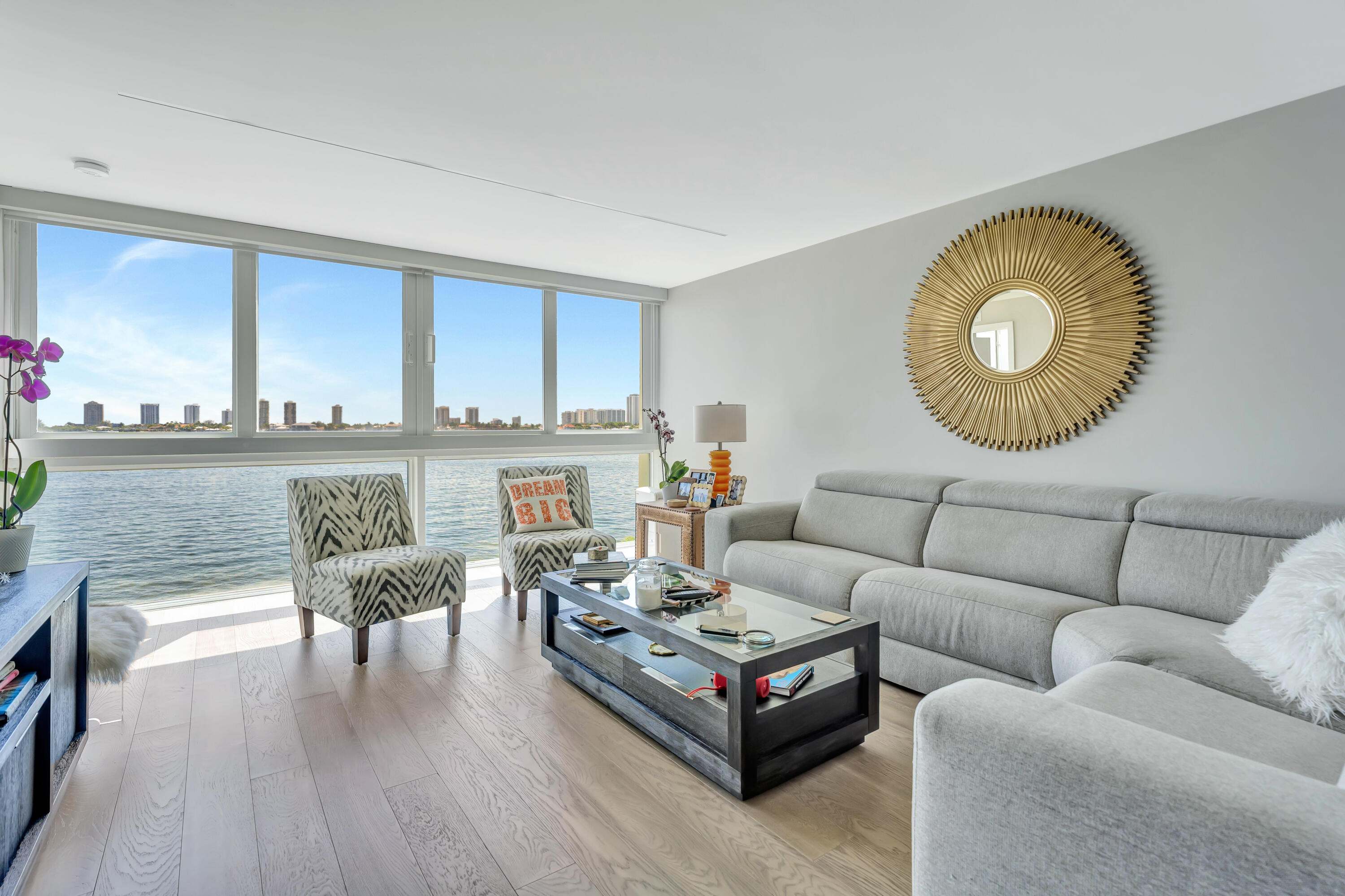 301 Lake Shore Drive 302 Property Photo 8