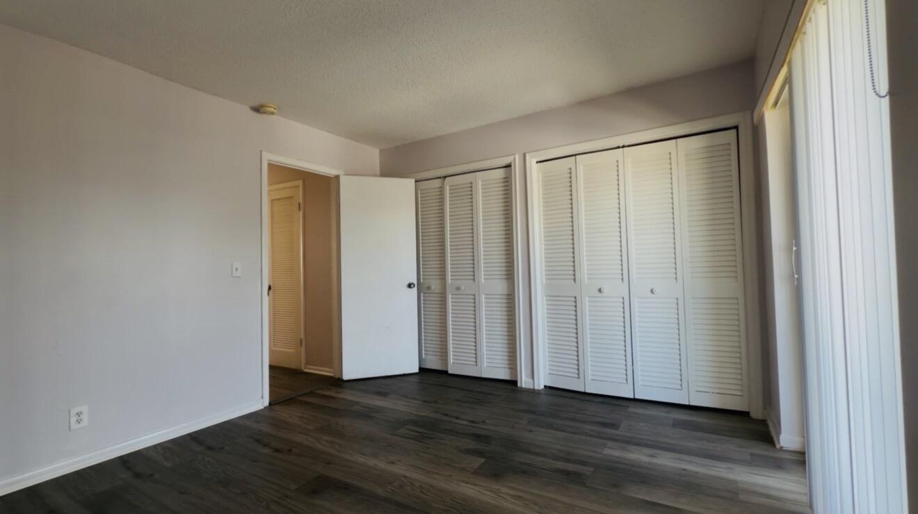43 Easthampton B Property Photo 10