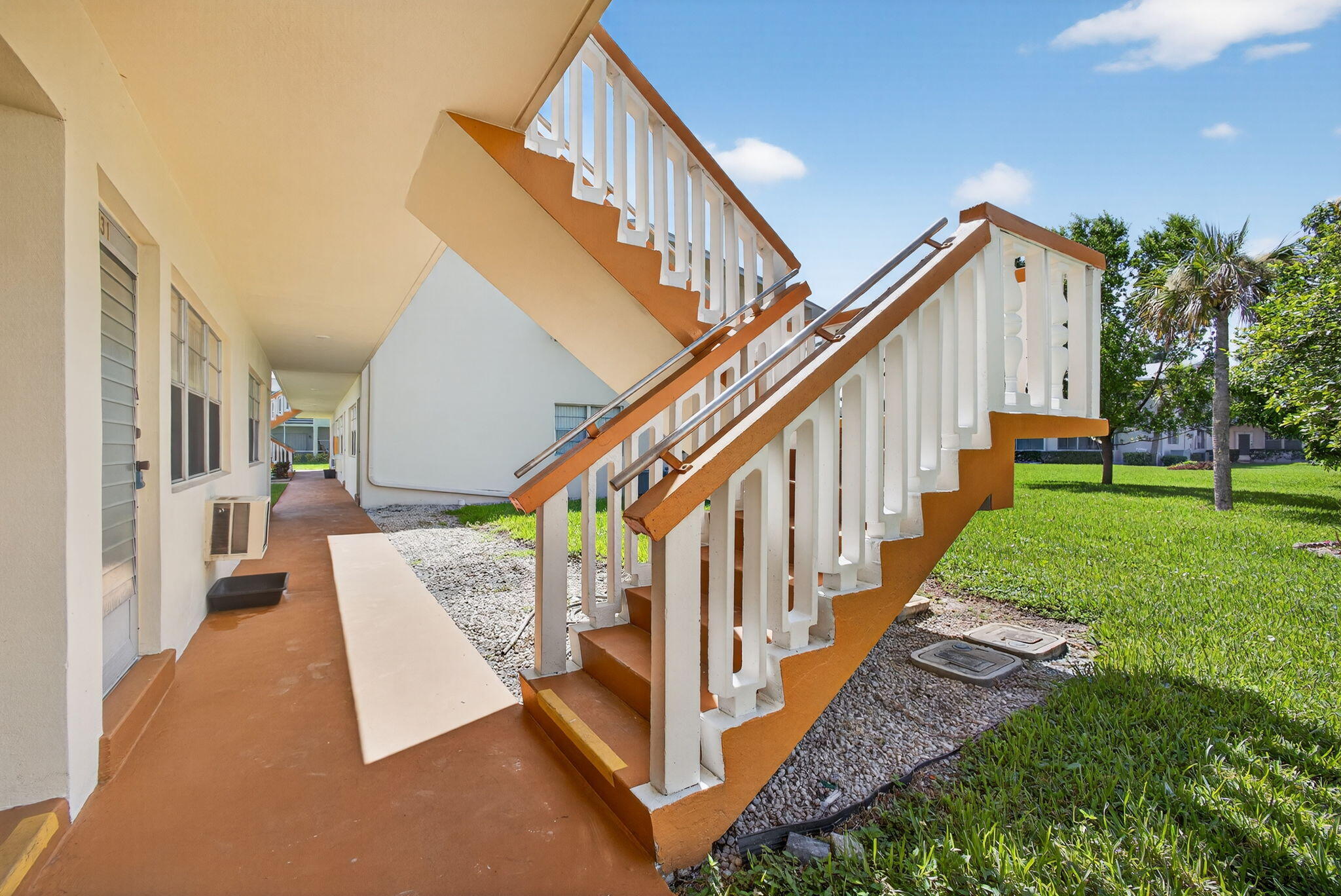 43 Easthampton B Property Photo 15