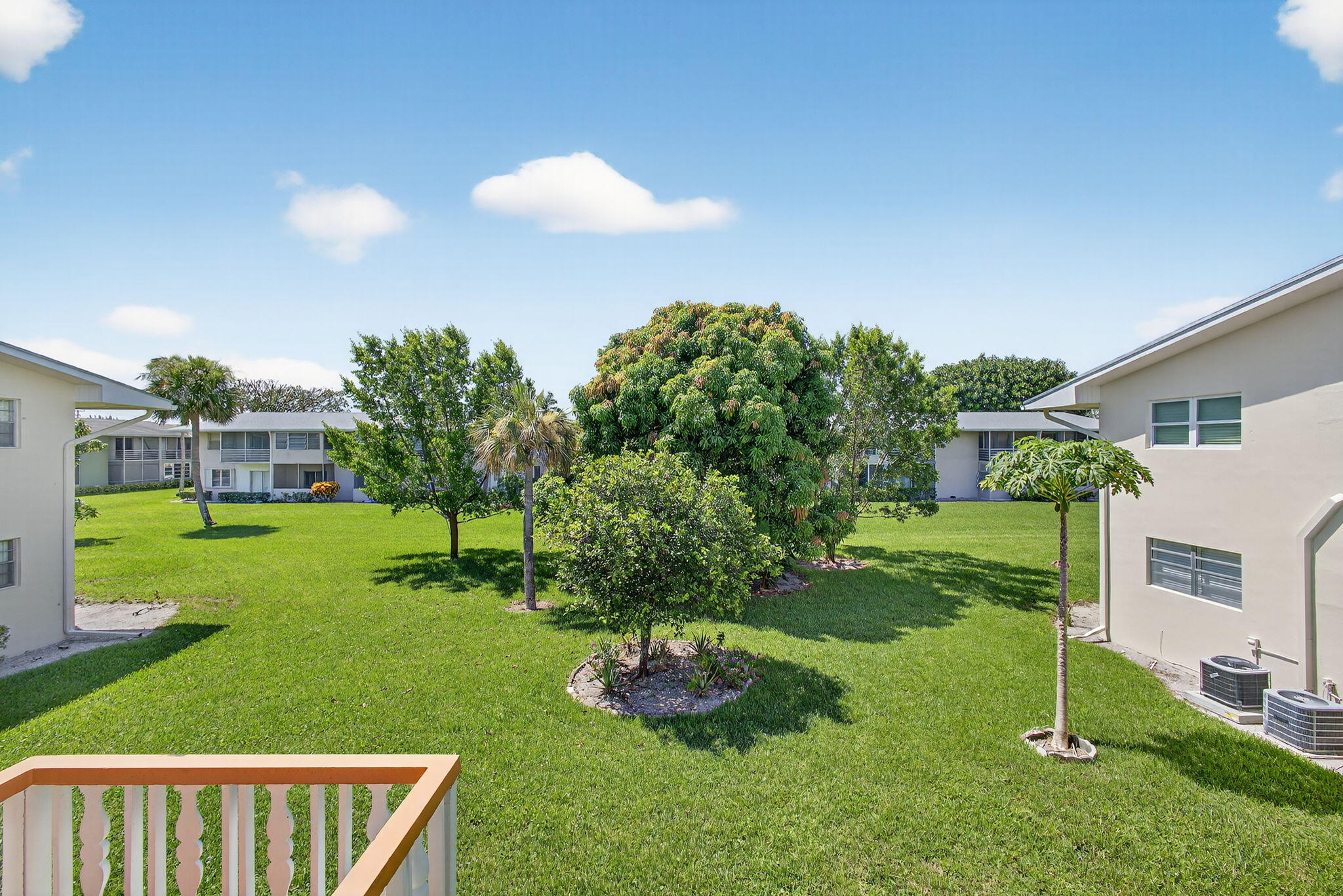 43 Easthampton B Property Photo 6