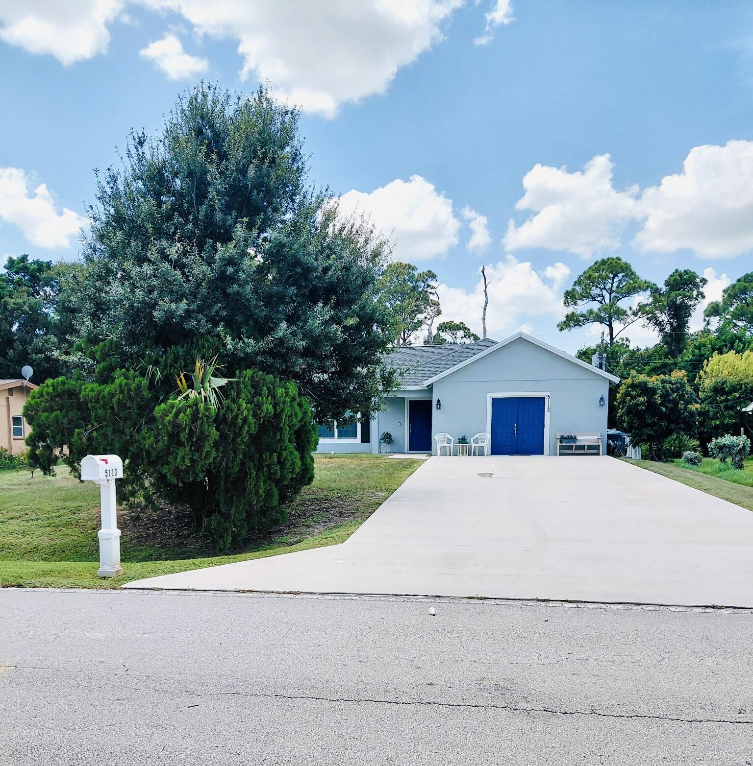 5113 SUNSET Boulevard Property Photo 1