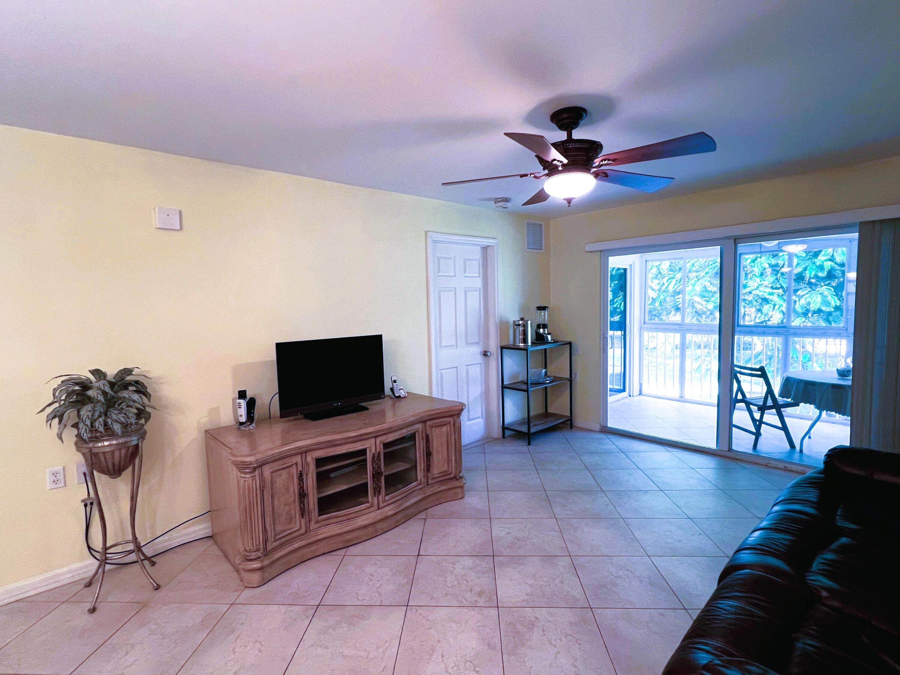 1105 Bahama Bend A2 Property Photo 4