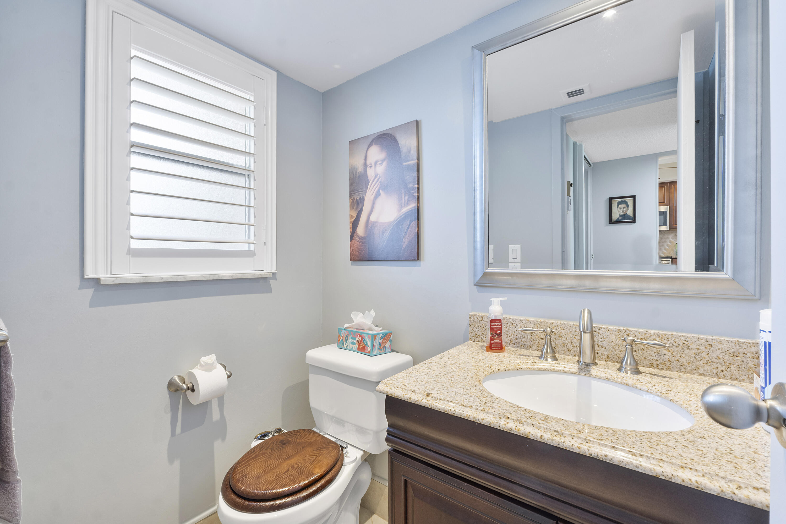 3590 Via Poinciana 107 Property Photo 11