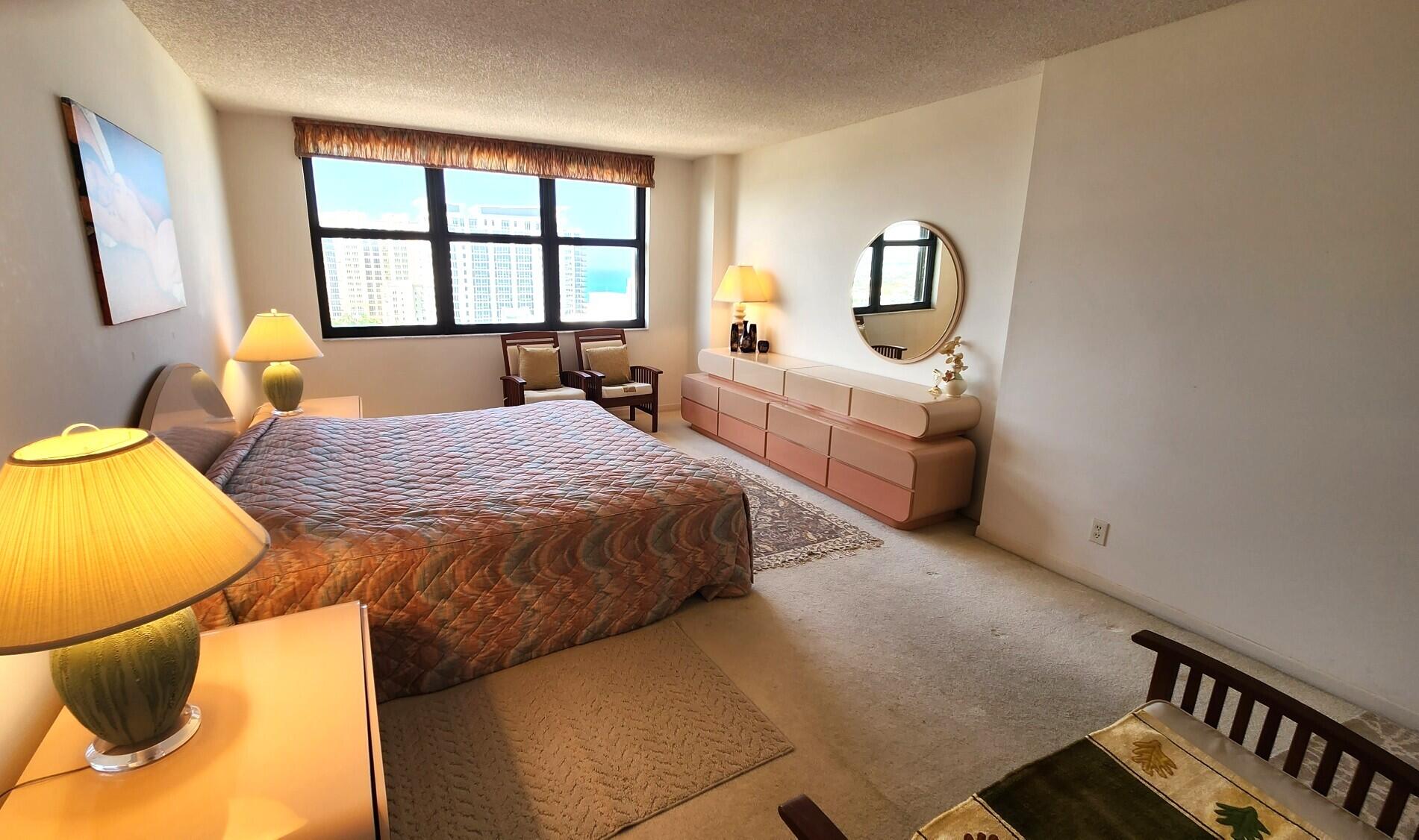 3400 N Ocean Drive 1703 Property Photo 17