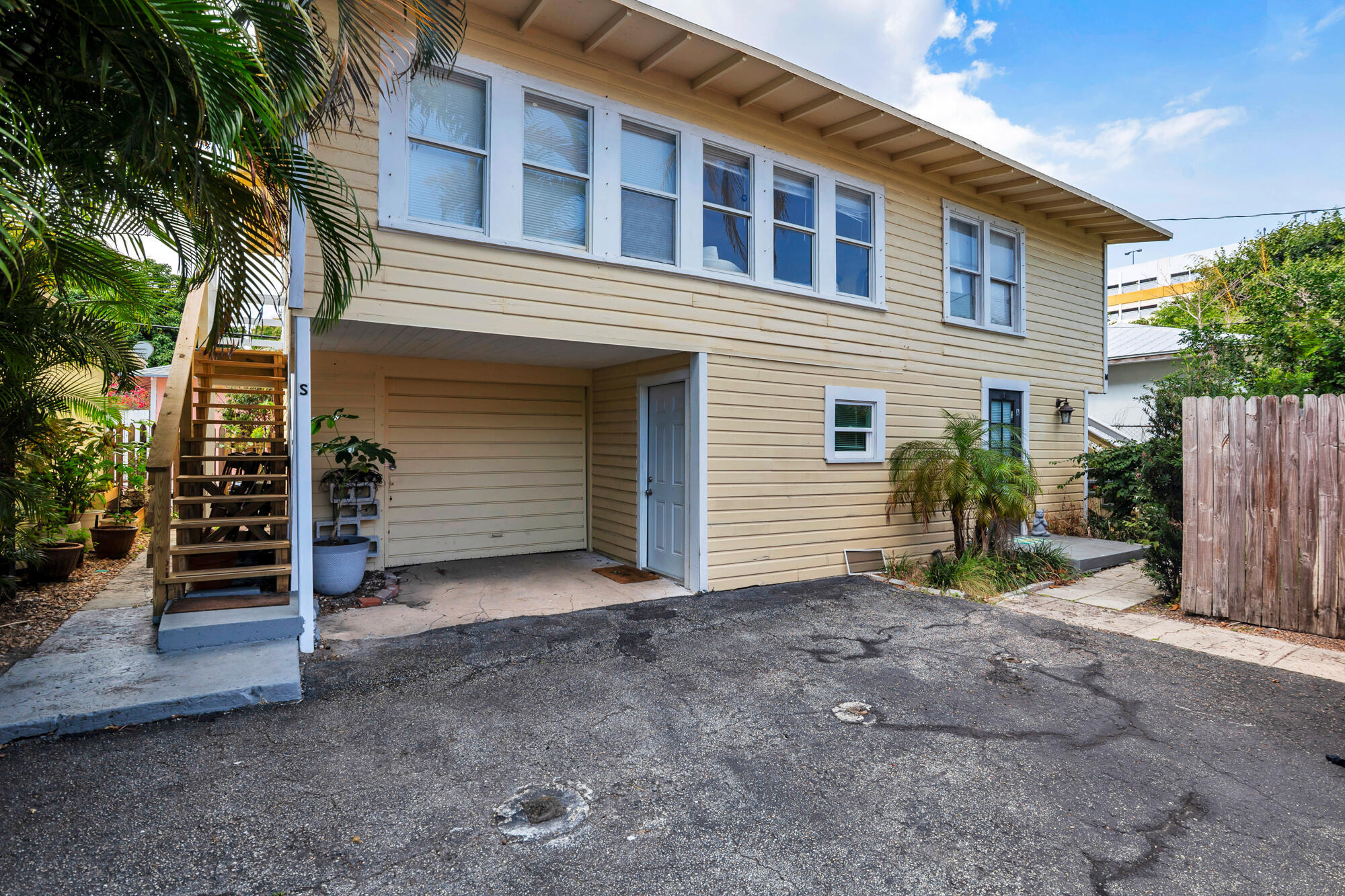 1211 Florida Avenue Property Photo 20