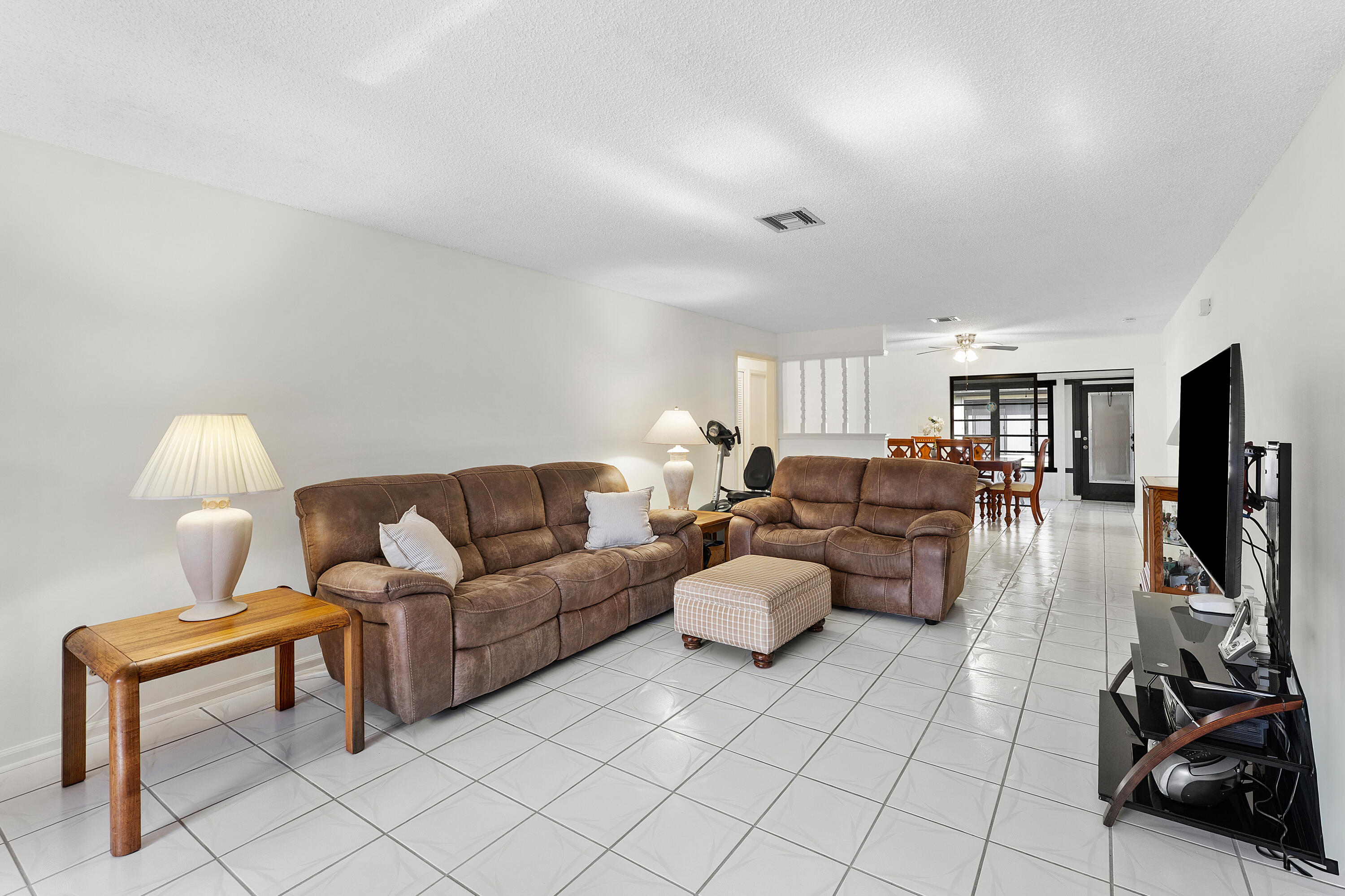 4903 Equestrian Circle A Property Photo 3