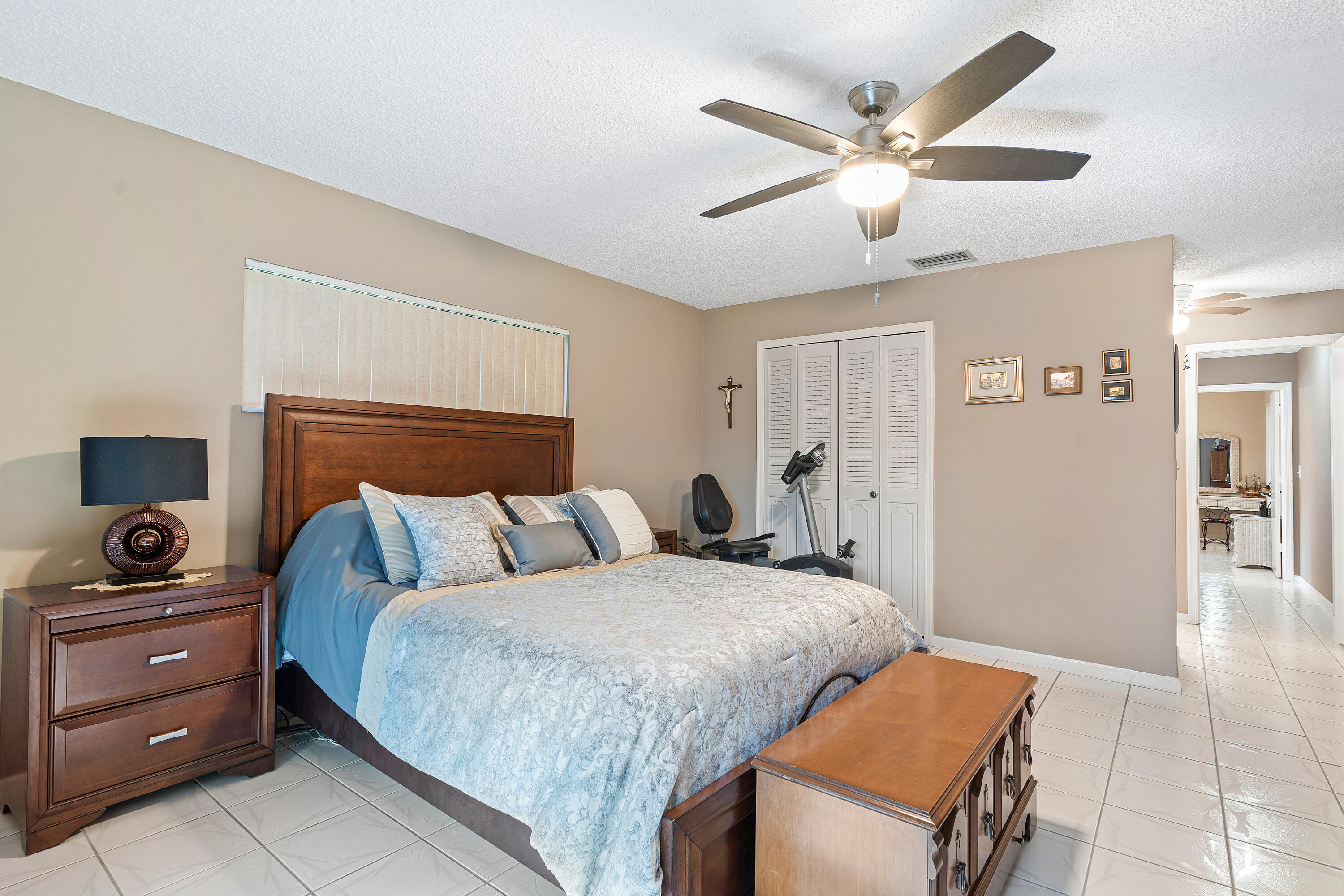4903 Equestrian Circle A Property Photo 14