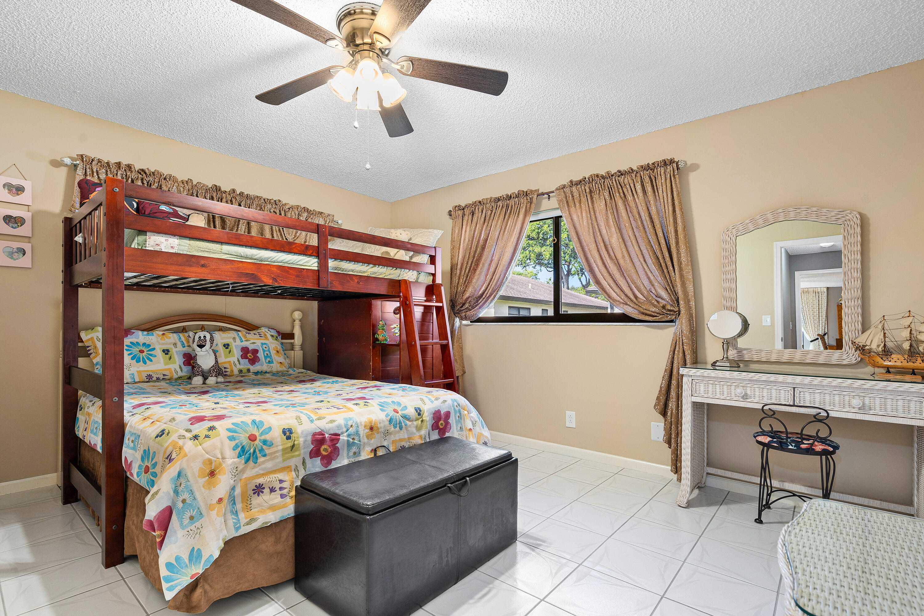 4903 Equestrian Circle A Property Photo 15