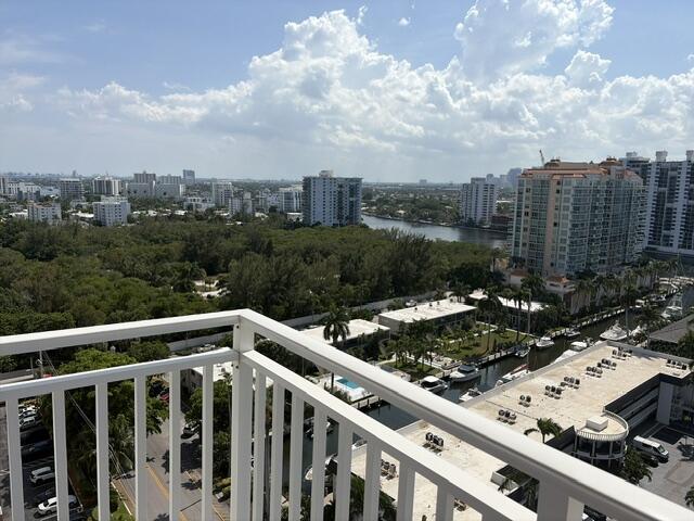 3000 E Sunrise Boulevard 17f Property Photo 19