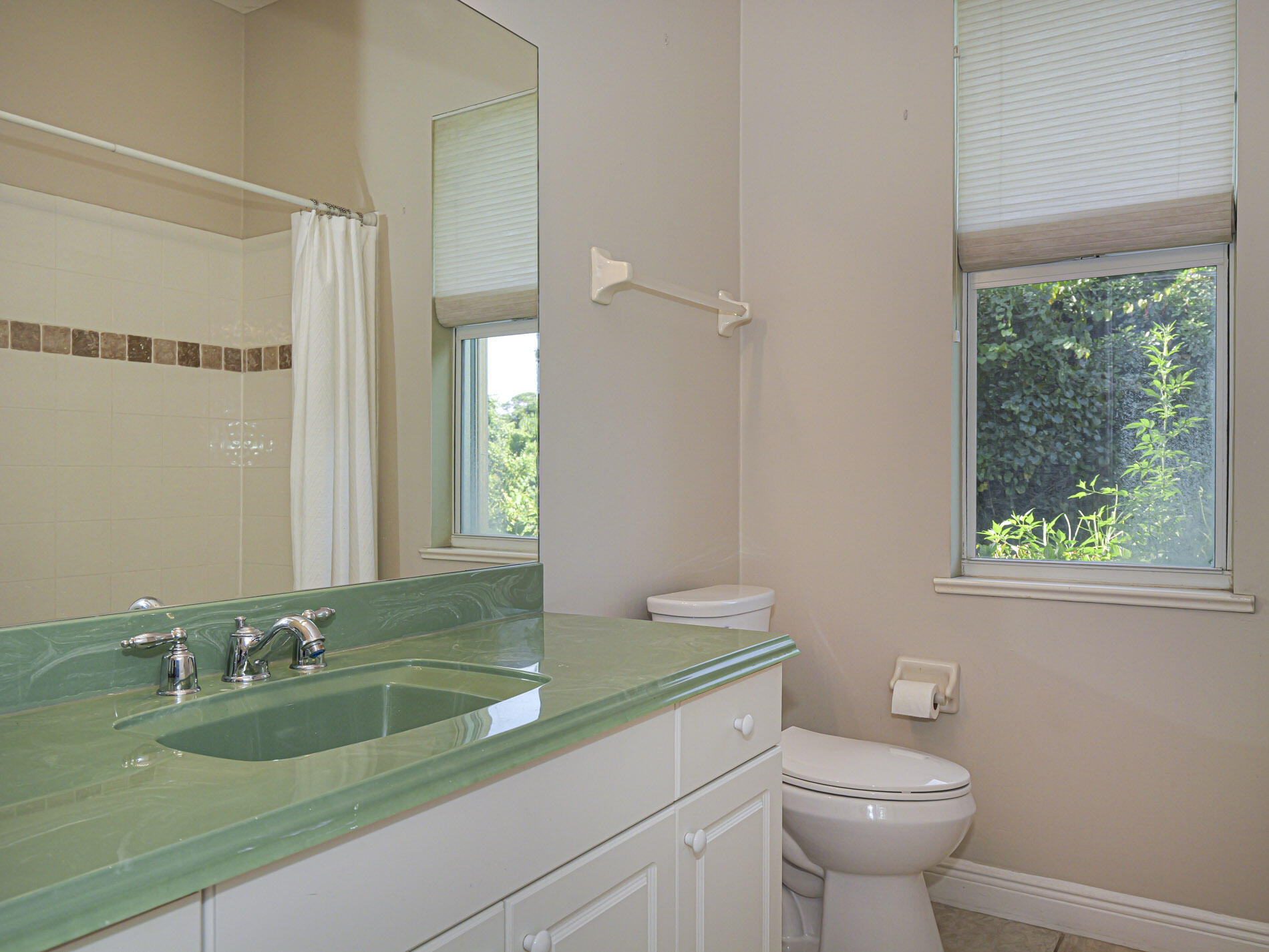 6640 49th Court Property Photo 23
