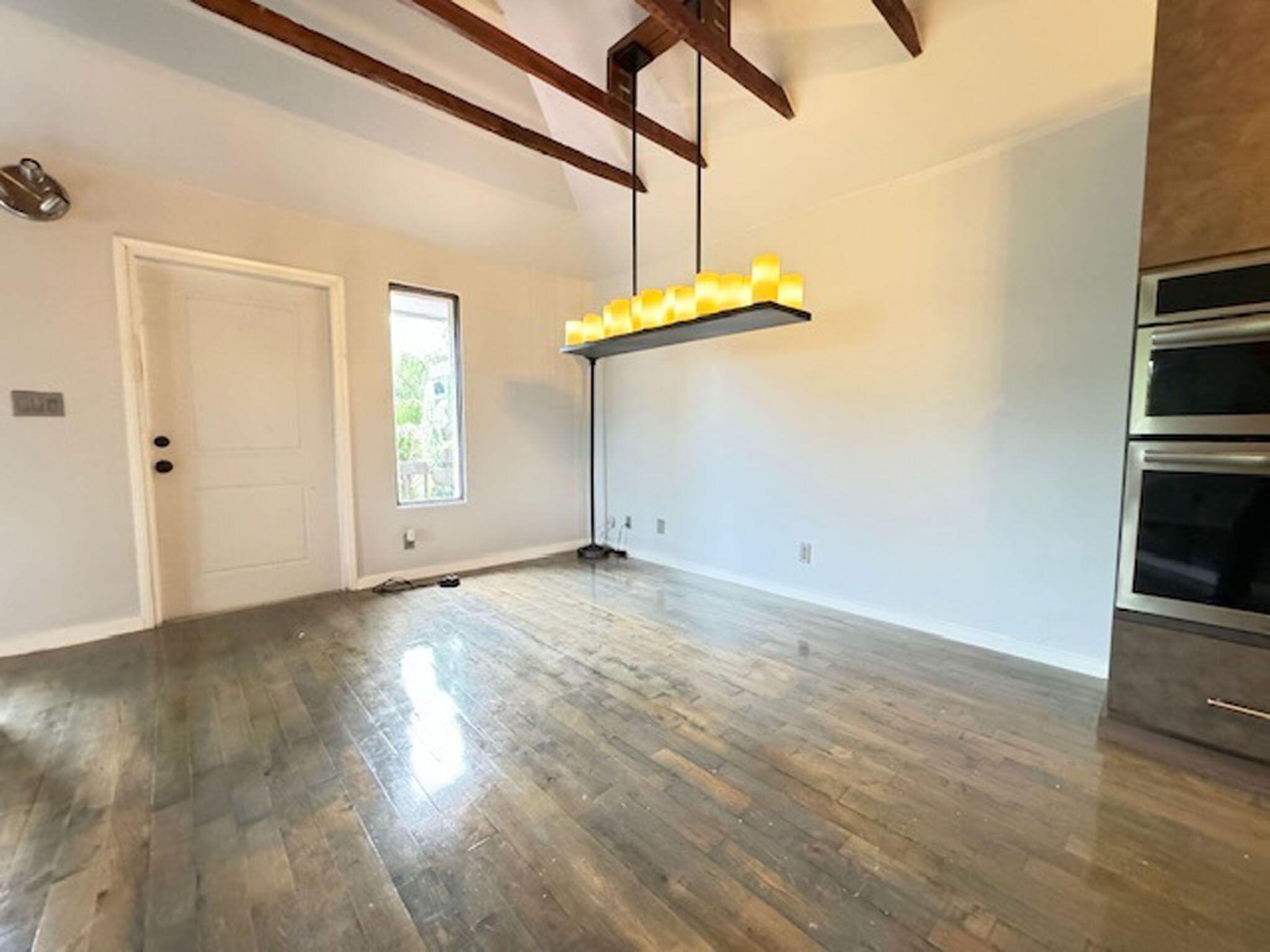 1329 Ne 5th Avenue Property Photo 9