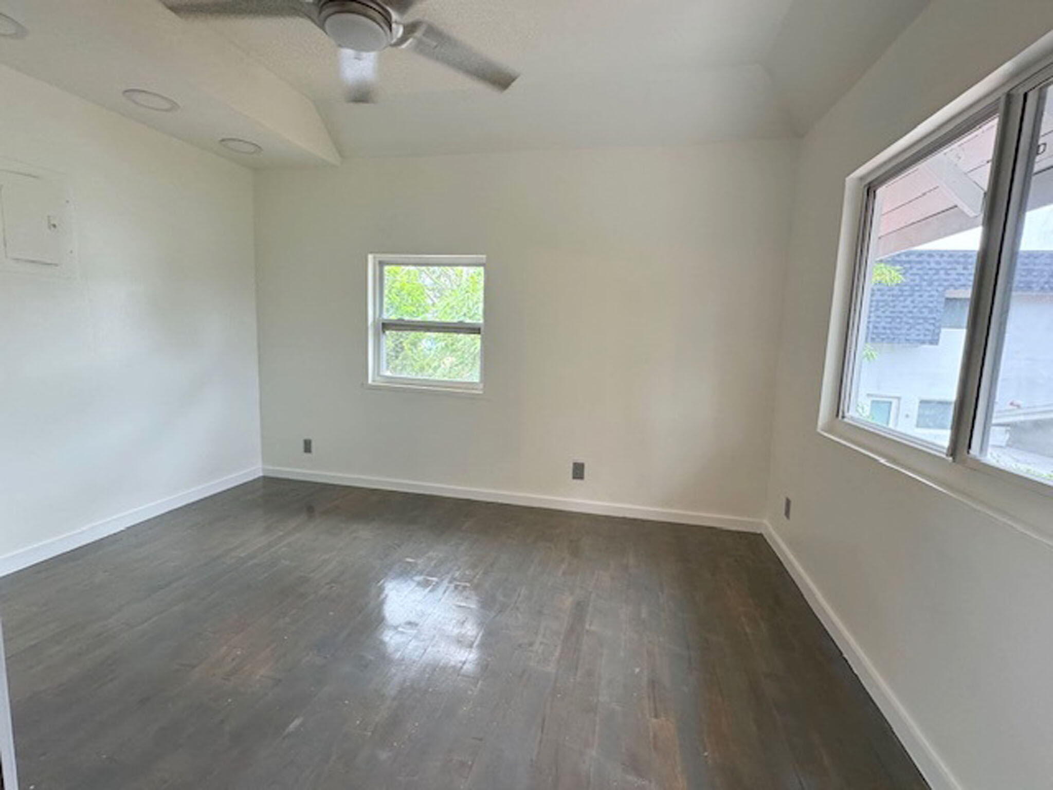 1329 Ne 5th Avenue Property Photo 12