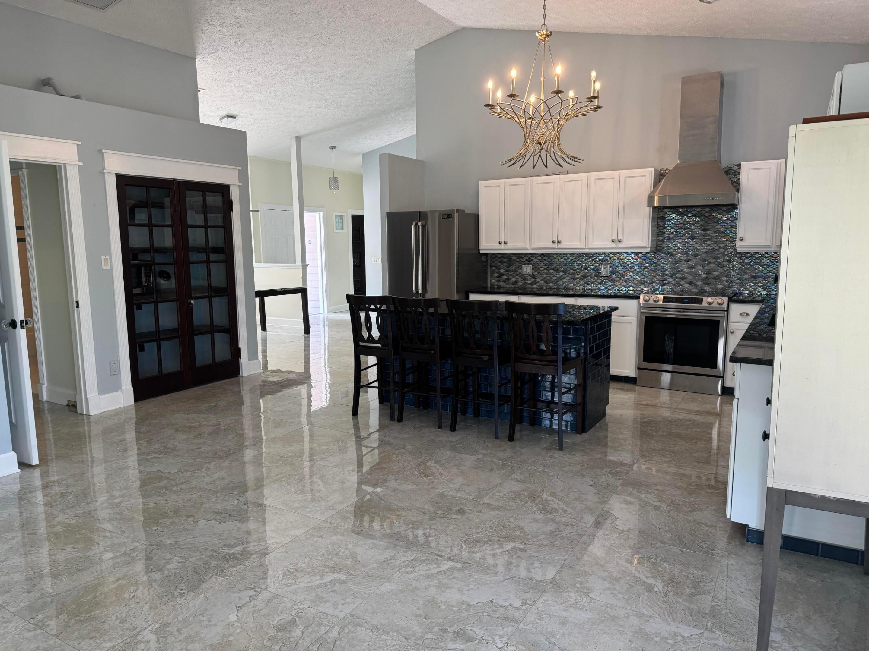 13605 S Indian River Drive Property Photo 20