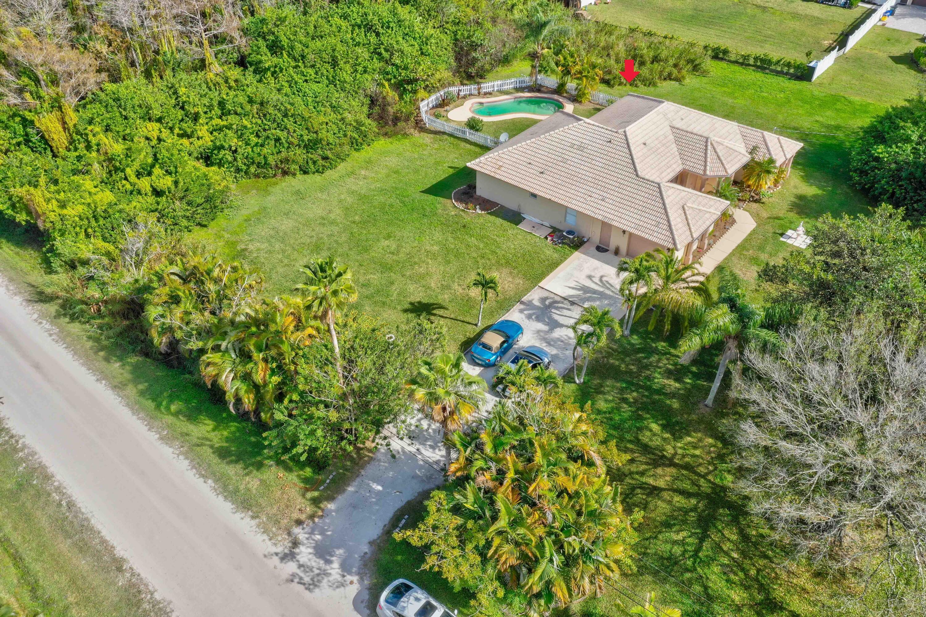 8671 155th Place N Property Photo 6