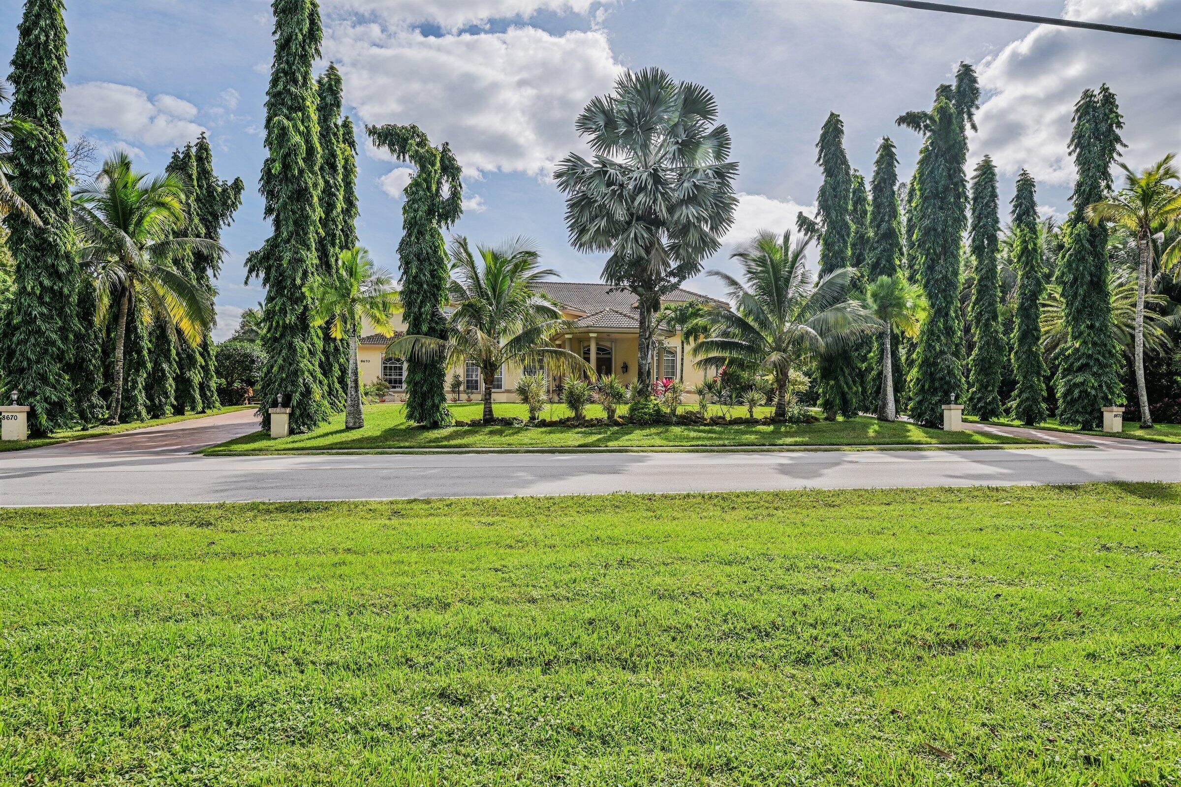 8671 155th Place N Property Photo 10