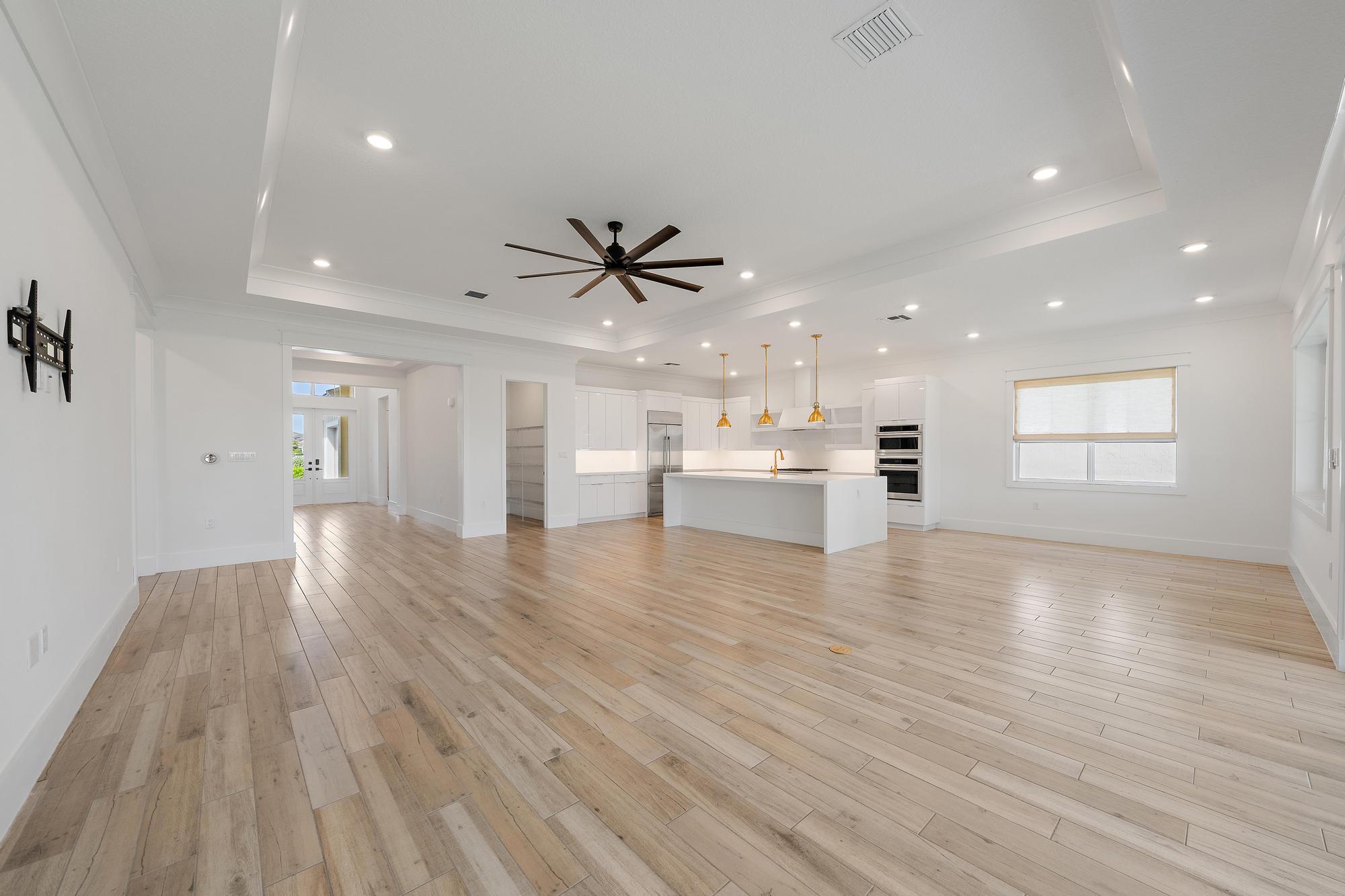 12176 Waterstone Circle Property Photo 14