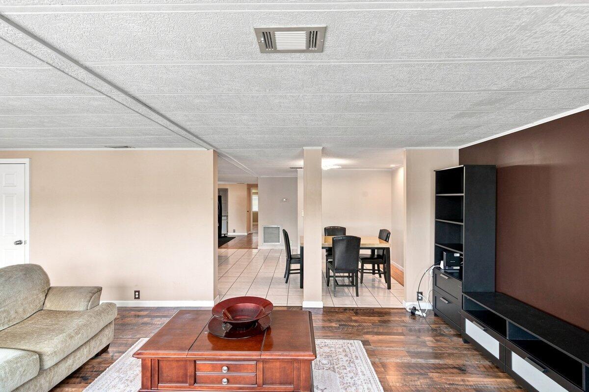 21671 S Heritage Circle Property Photo 17