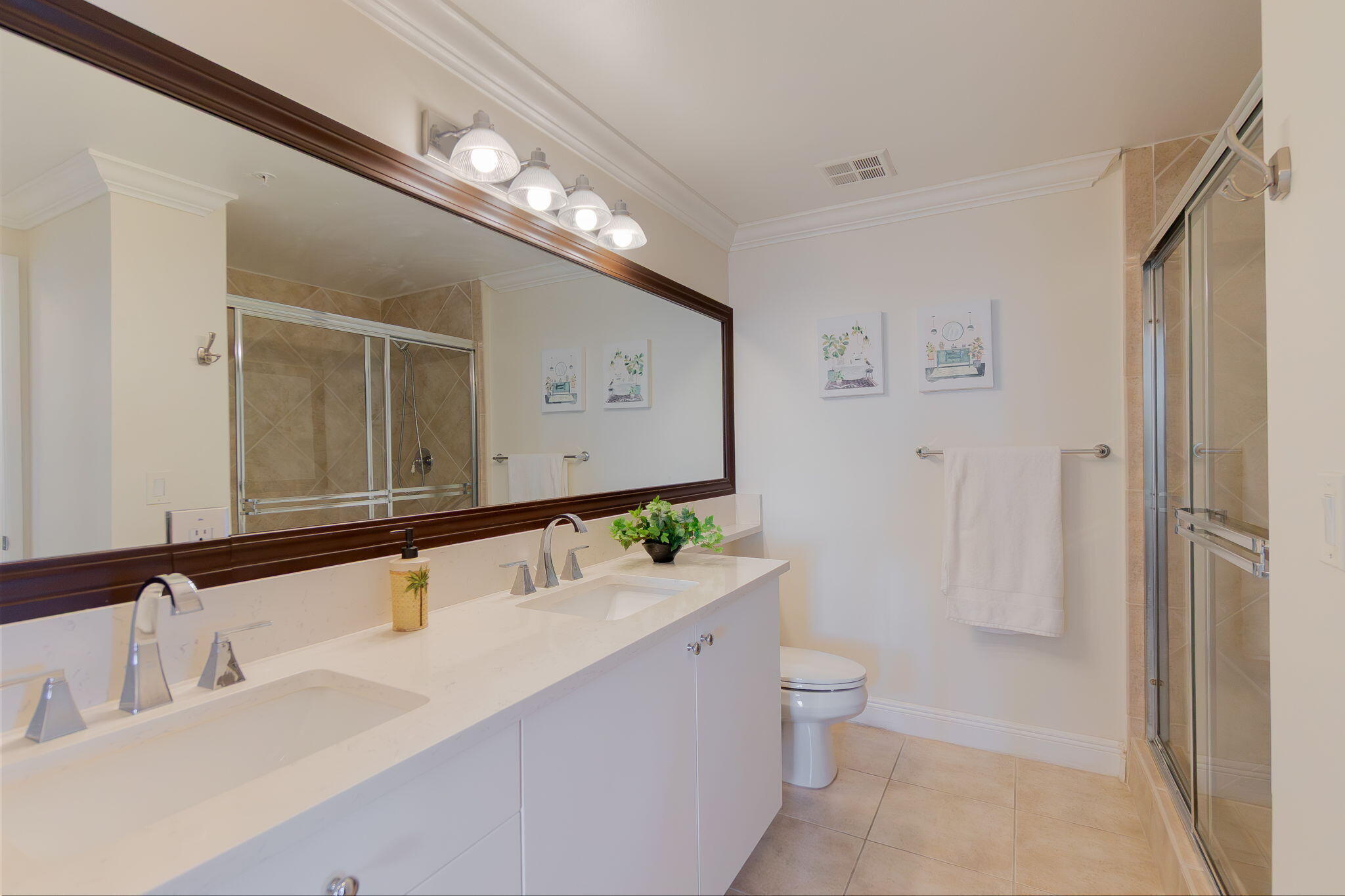 806 E Windward Way 524 Property Photo 21