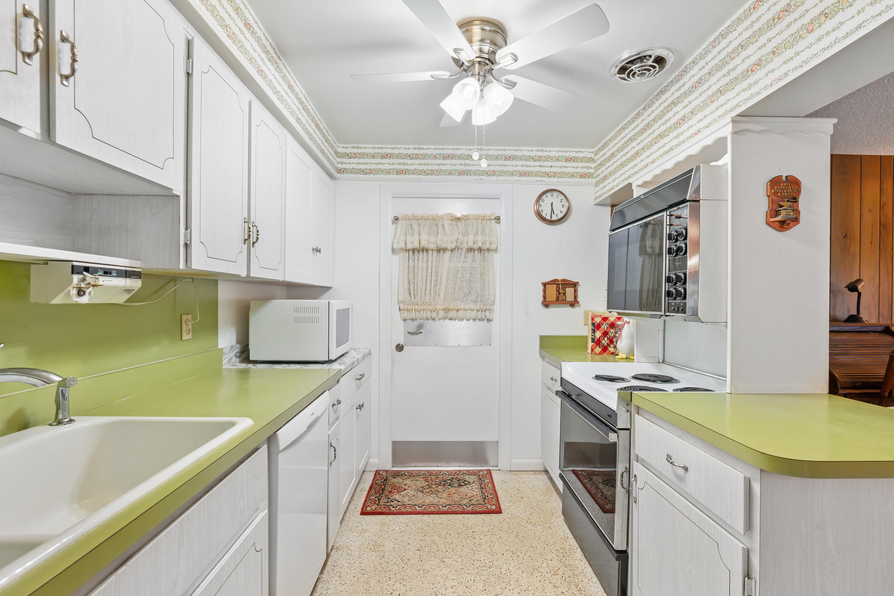 2593 Bahia Road Property Photo 20