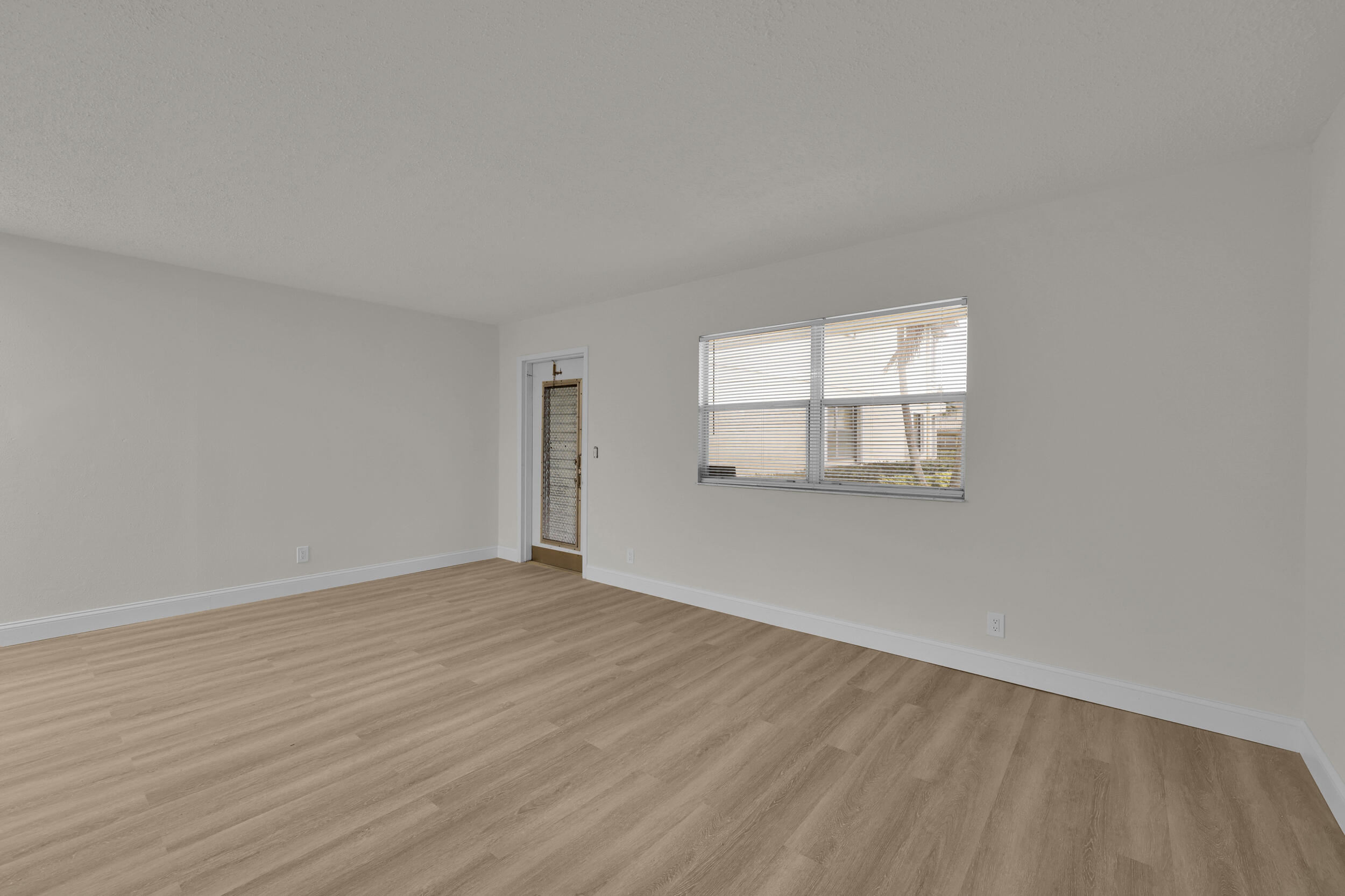 146 Saxony D Drive 146 Property Photo 4