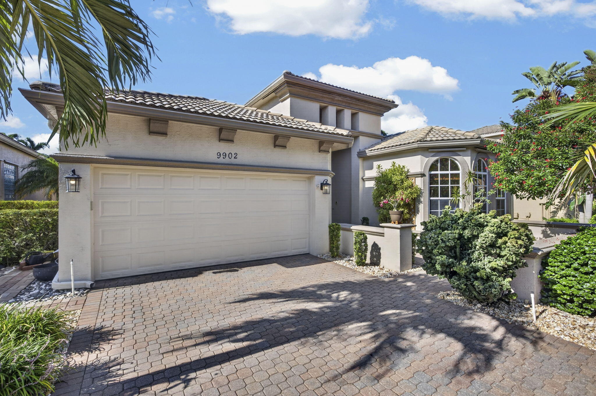 9902 Via Elegante Property Photo 1