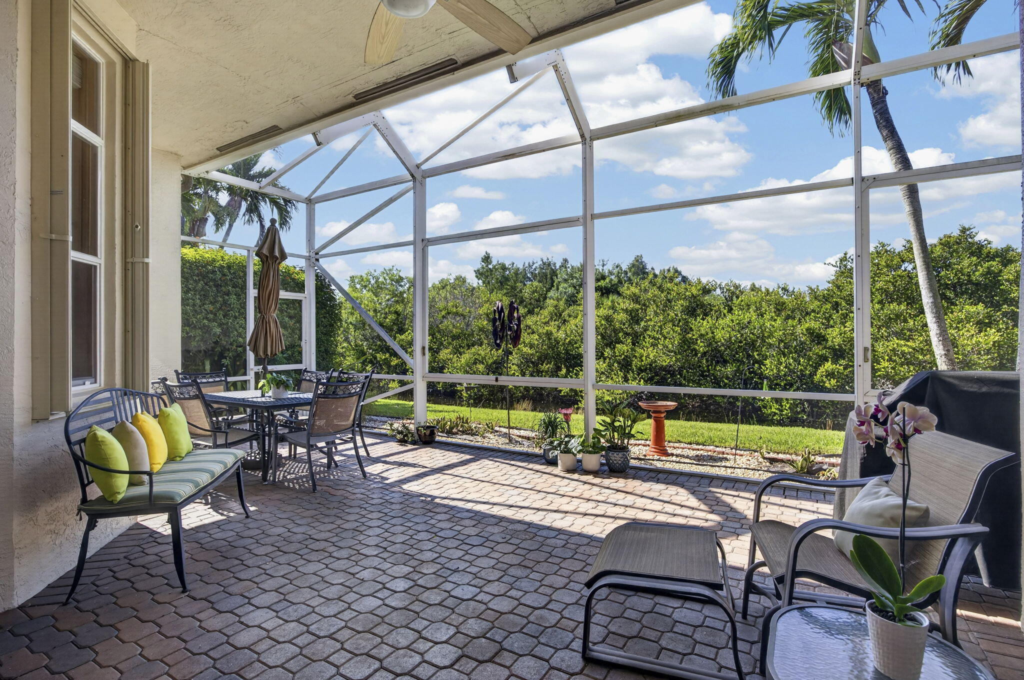 9902 Via Elegante Property Photo 2