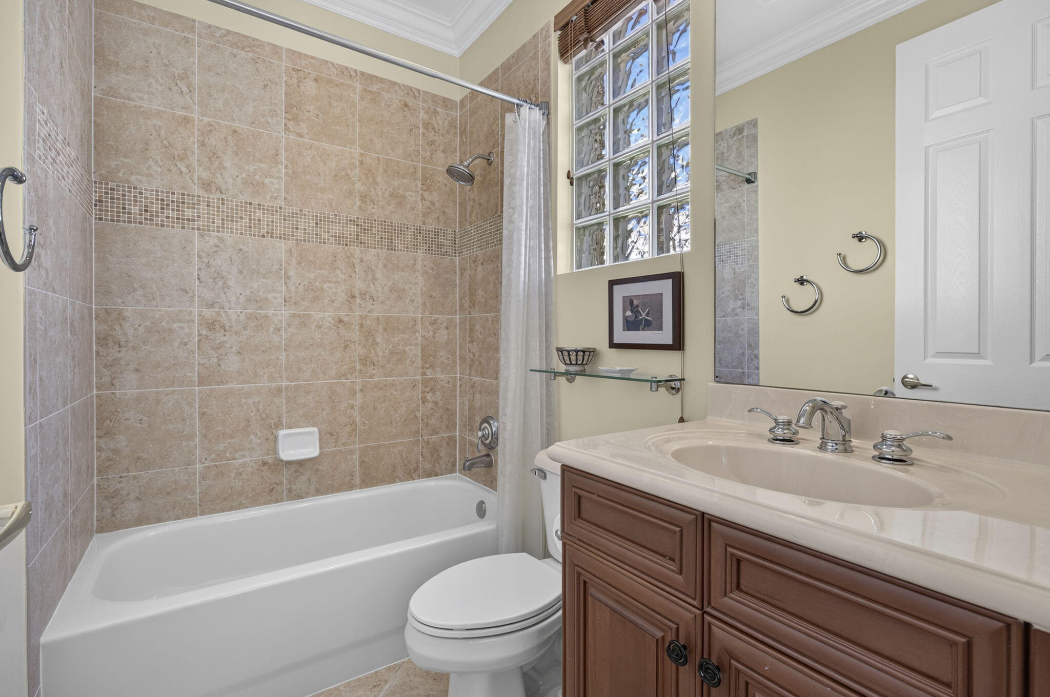 9902 Via Elegante Property Photo 38