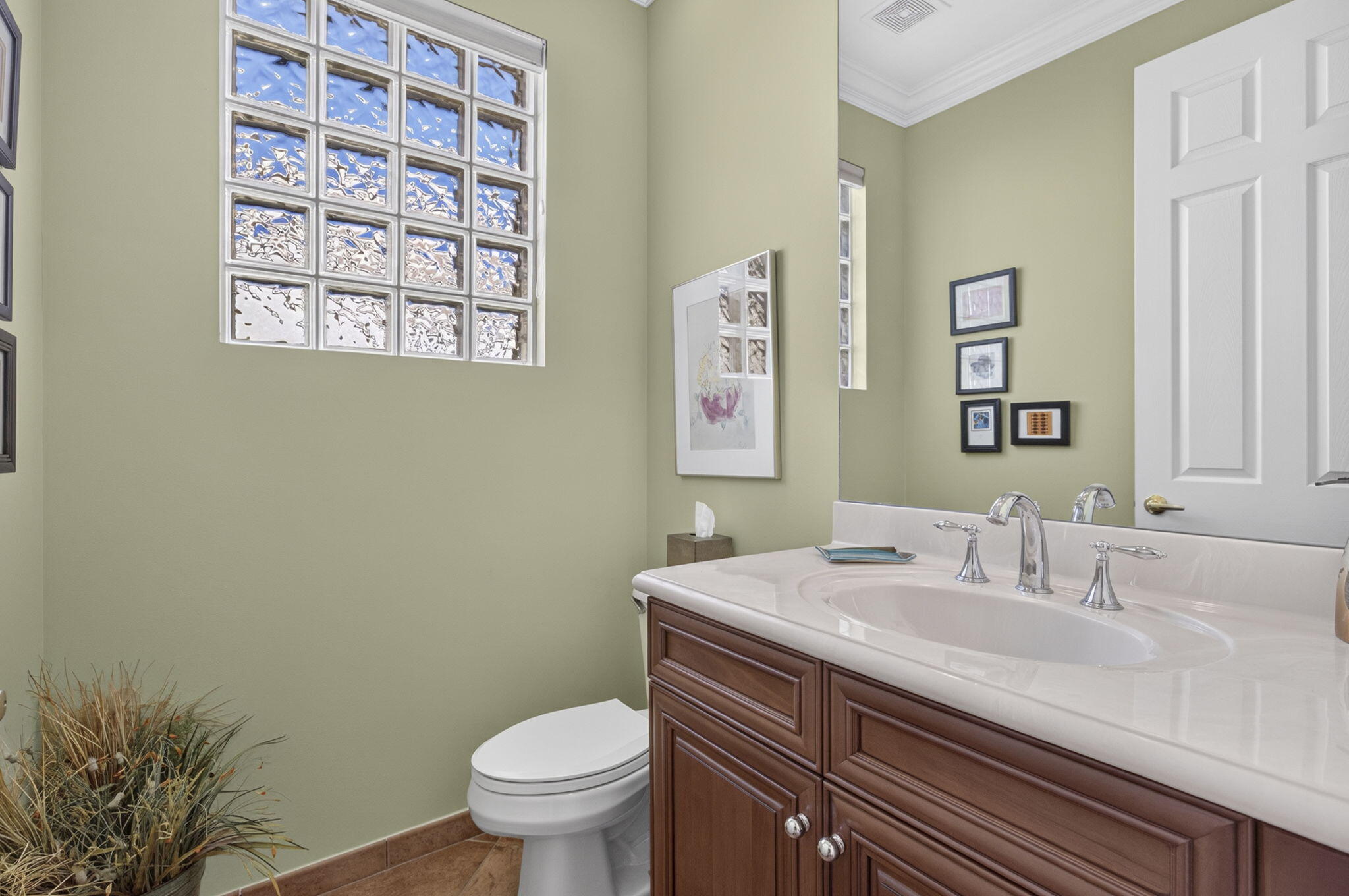 9902 Via Elegante Property Photo 39