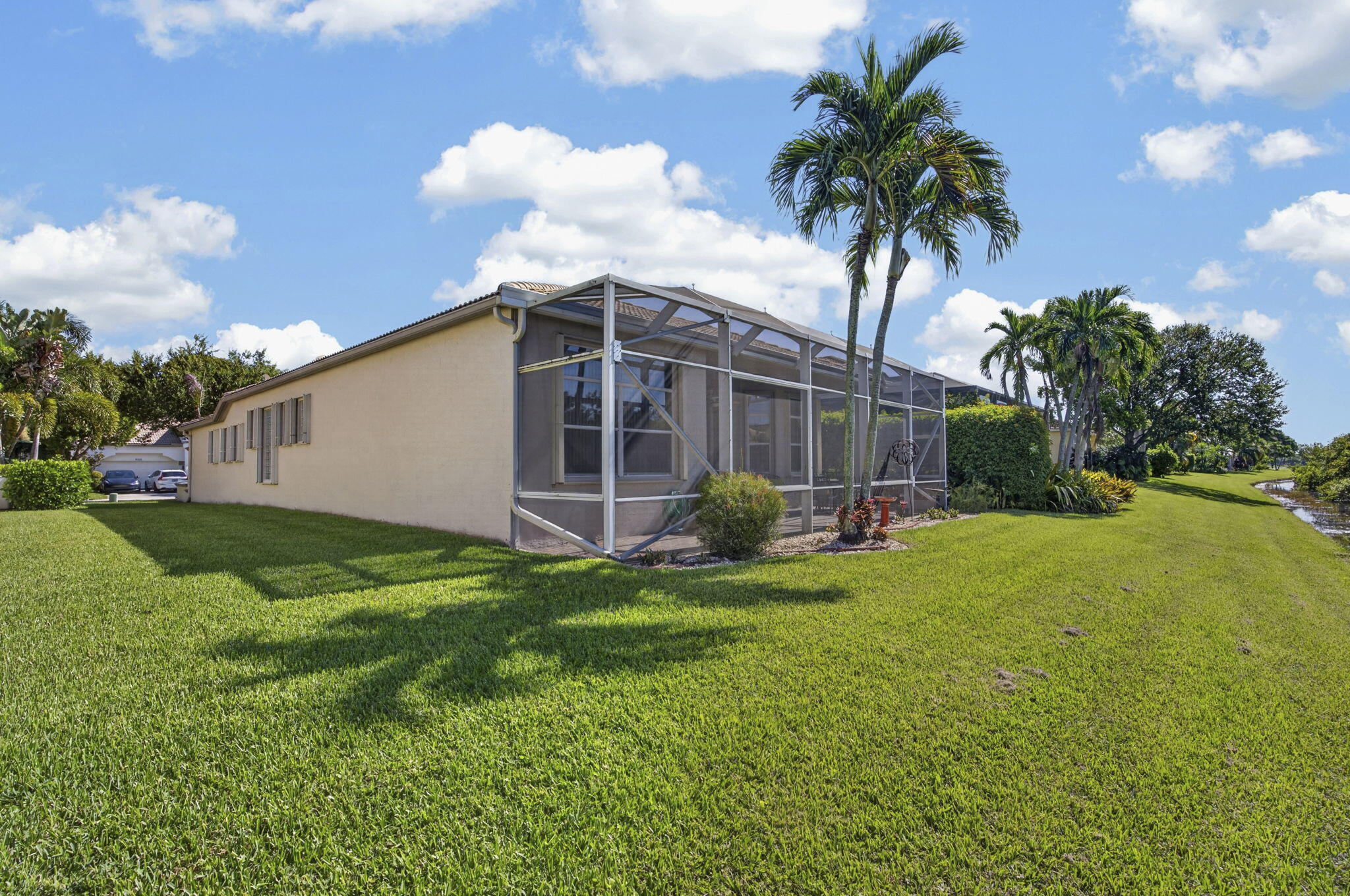 9902 Via Elegante Property Photo 54