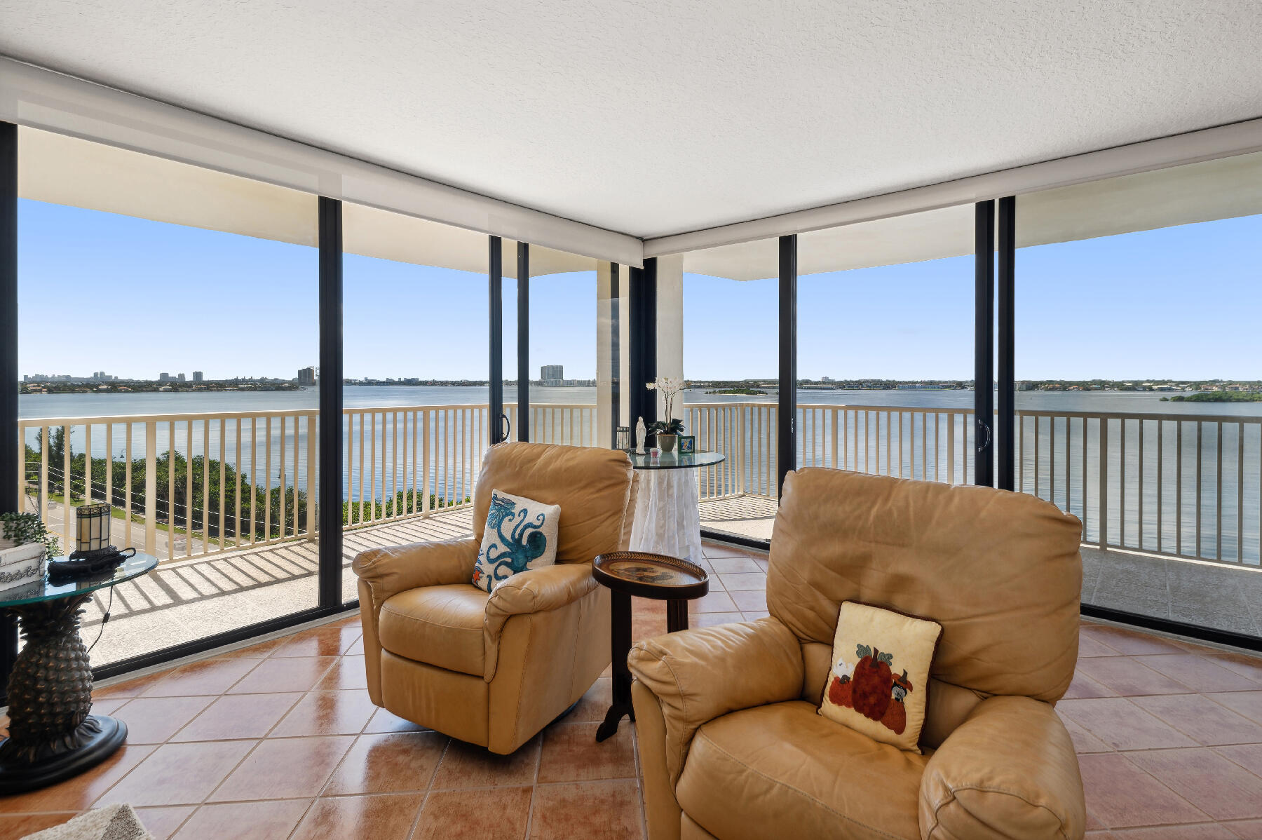 5480 N Ocean Drive B7c Property Photo 2