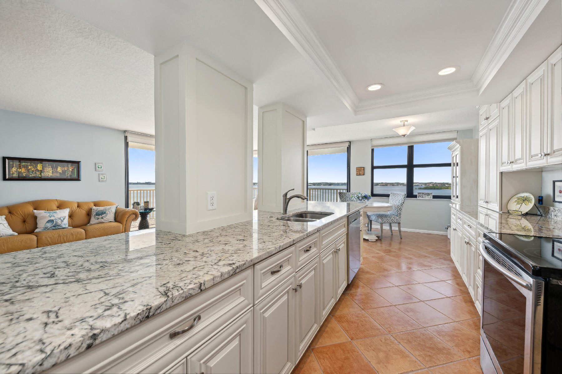 5480 N Ocean Drive B7c Property Photo 4