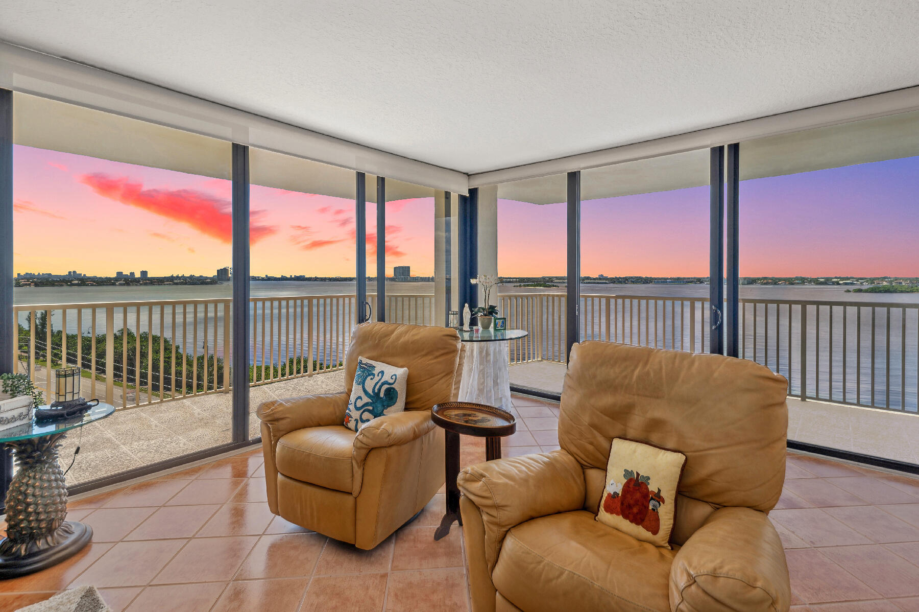 5480 N Ocean Drive B7c Property Photo 8