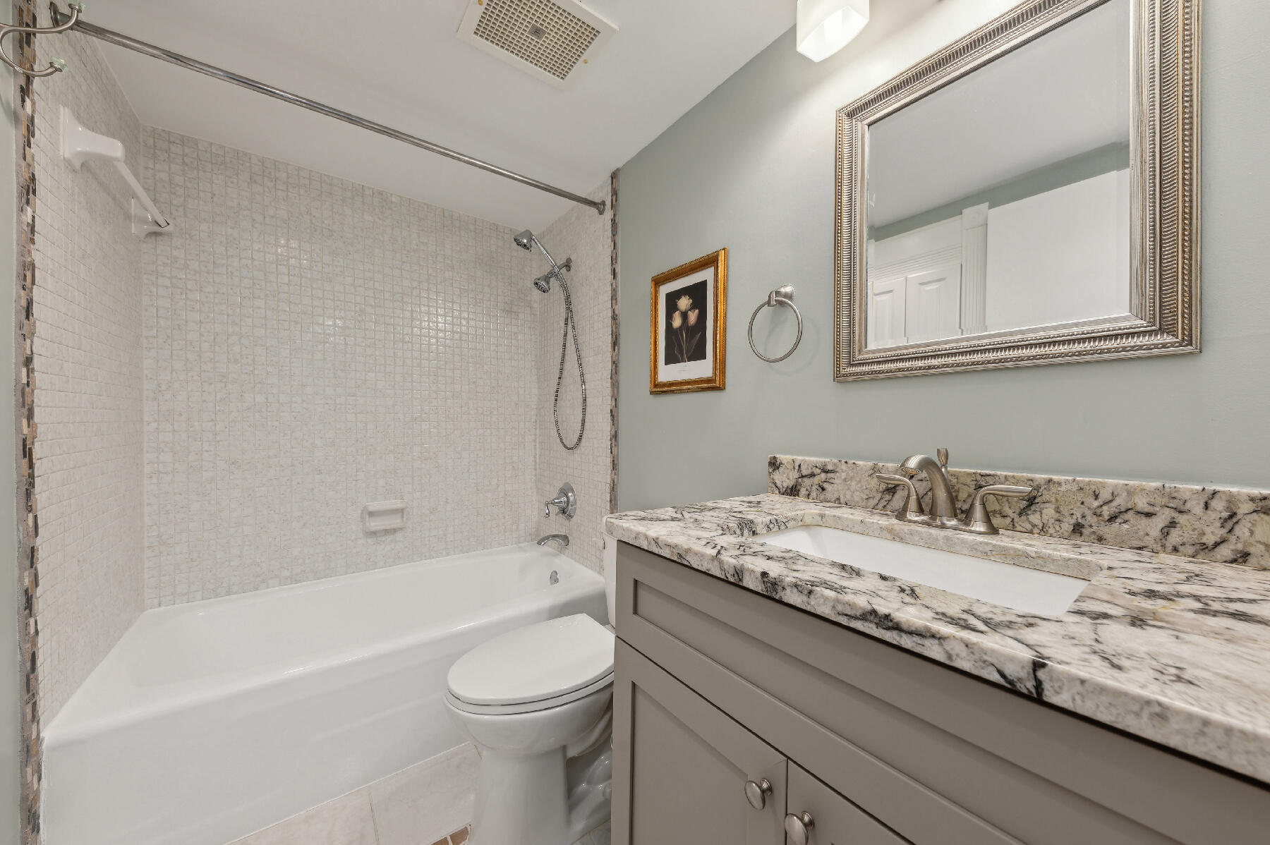 5480 N Ocean Drive B7c Property Photo 13