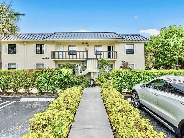 3118 Florida 206-b Property Photo 4