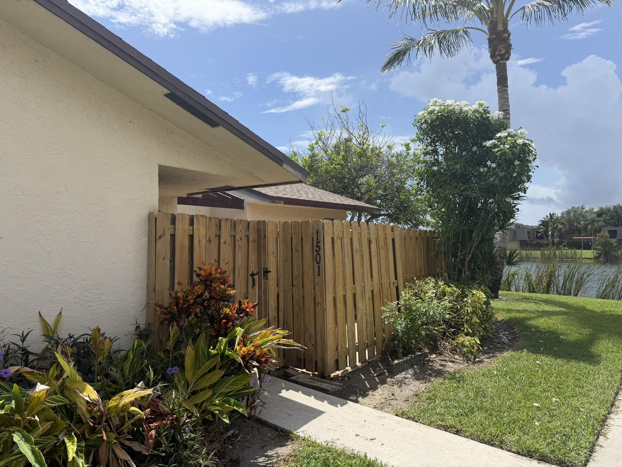 1501 WATERVIEW Circle Property Photo 1