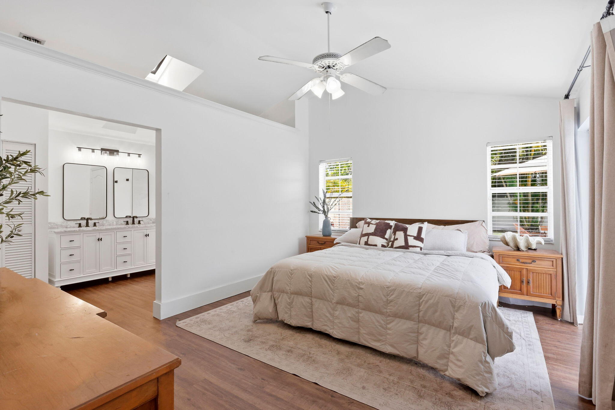 944 Dickens Place Property Photo 15