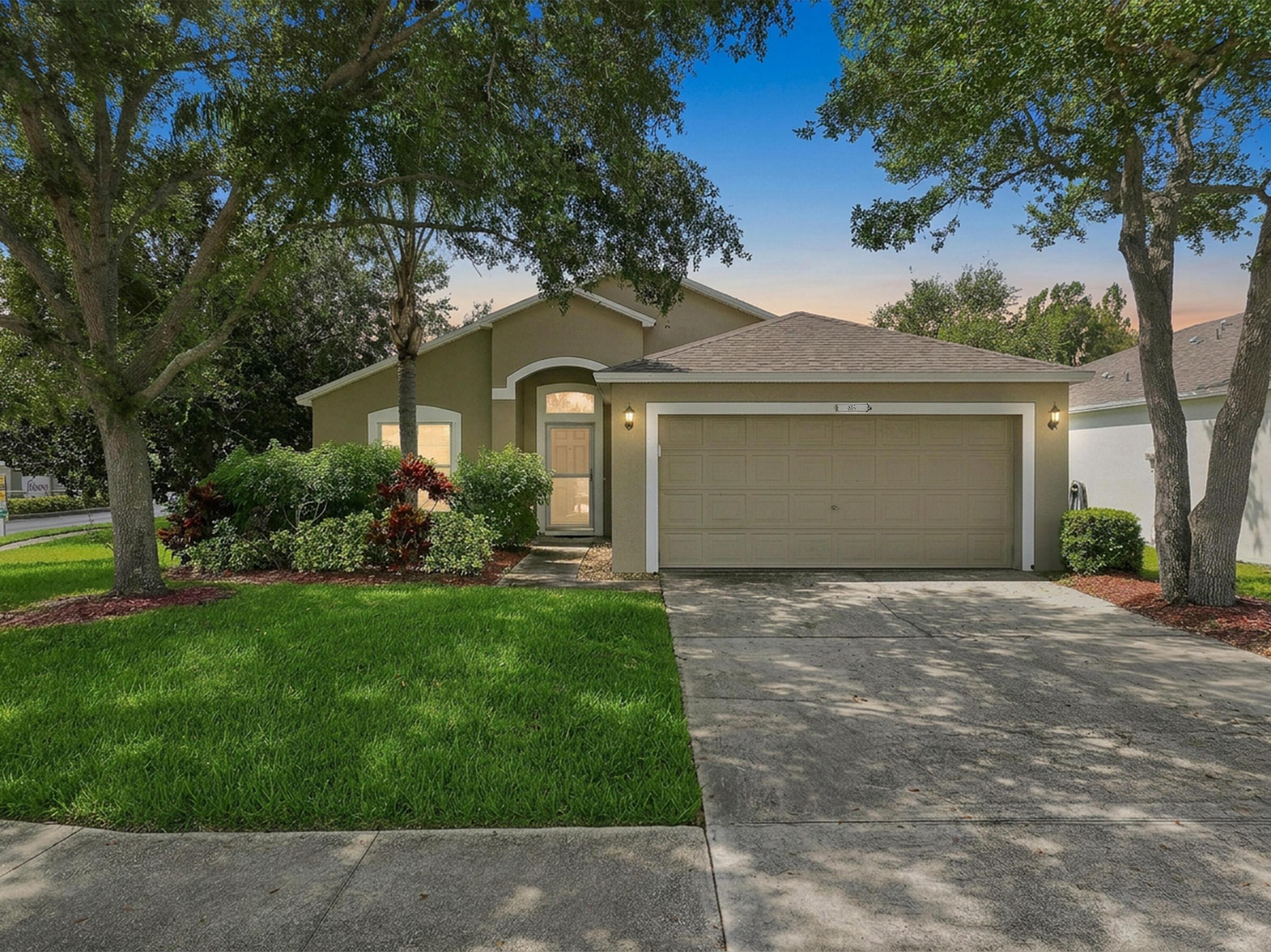 815 Greenleaf Circle Property Photo 1