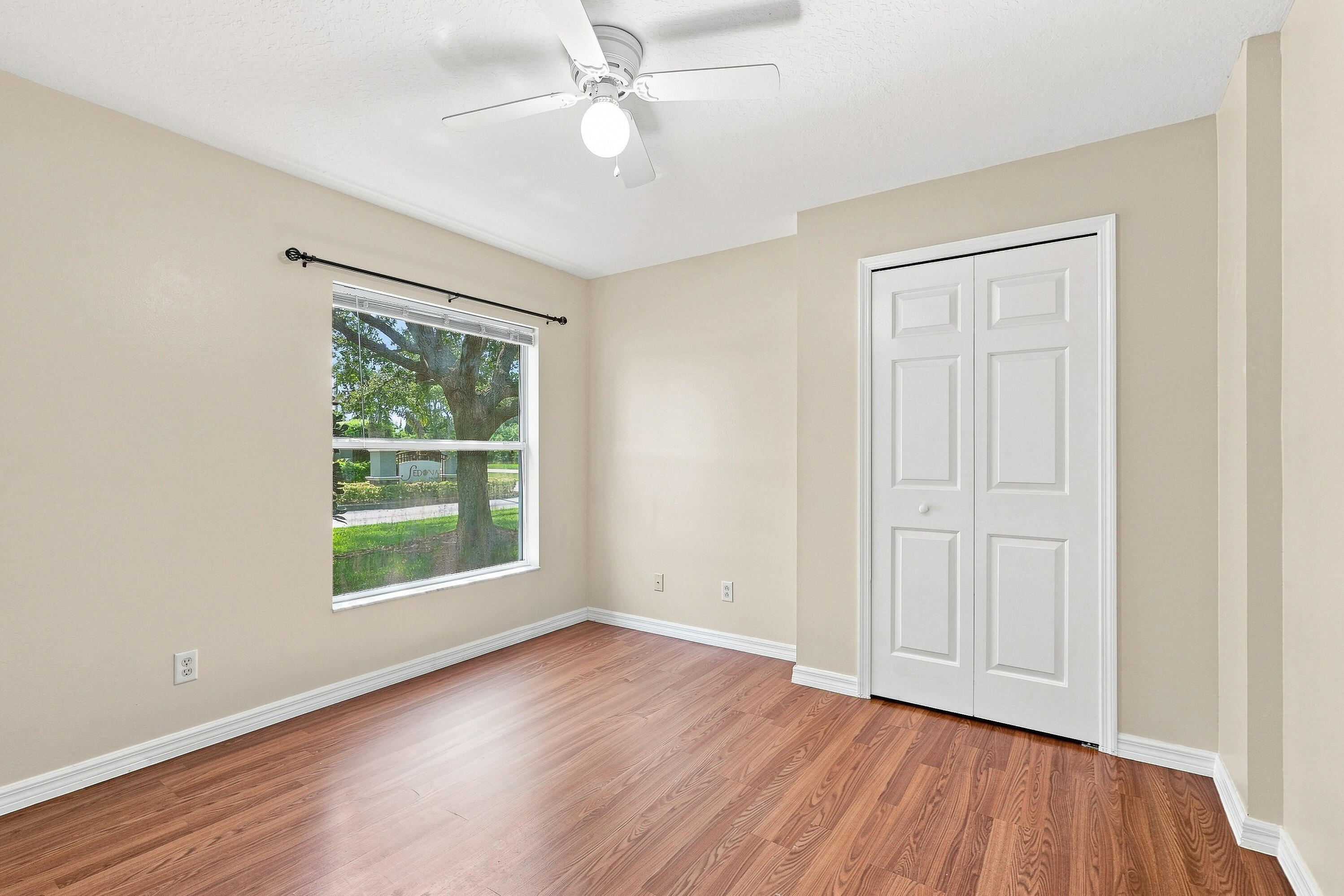 815 Greenleaf Circle Property Photo 22