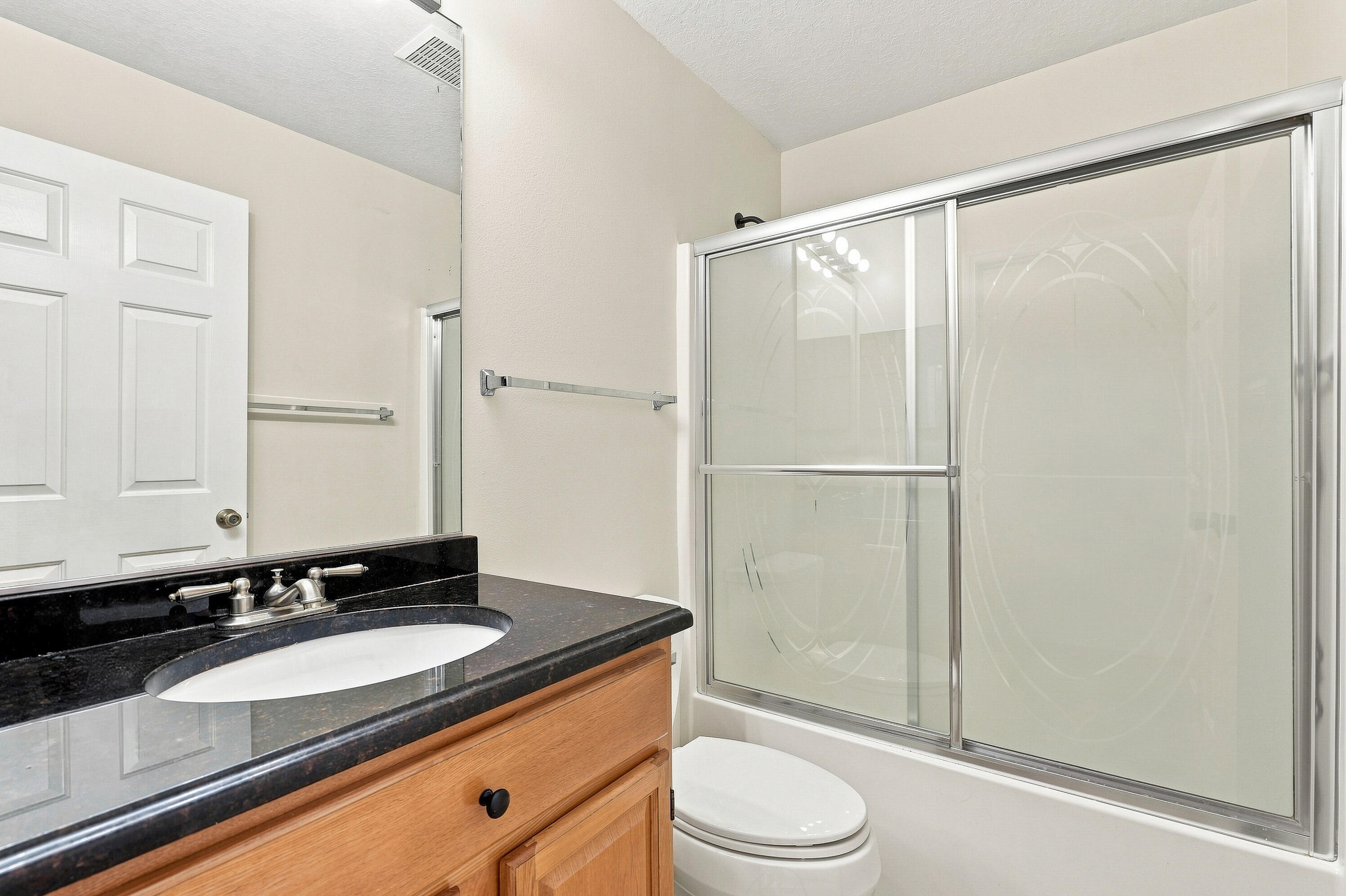 815 Greenleaf Circle Property Photo 24