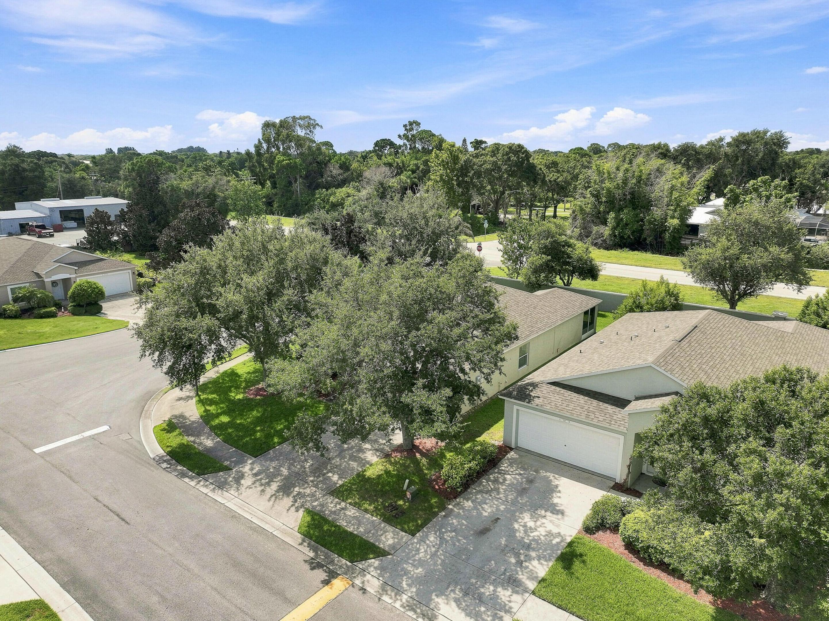 815 Greenleaf Circle Property Photo 36