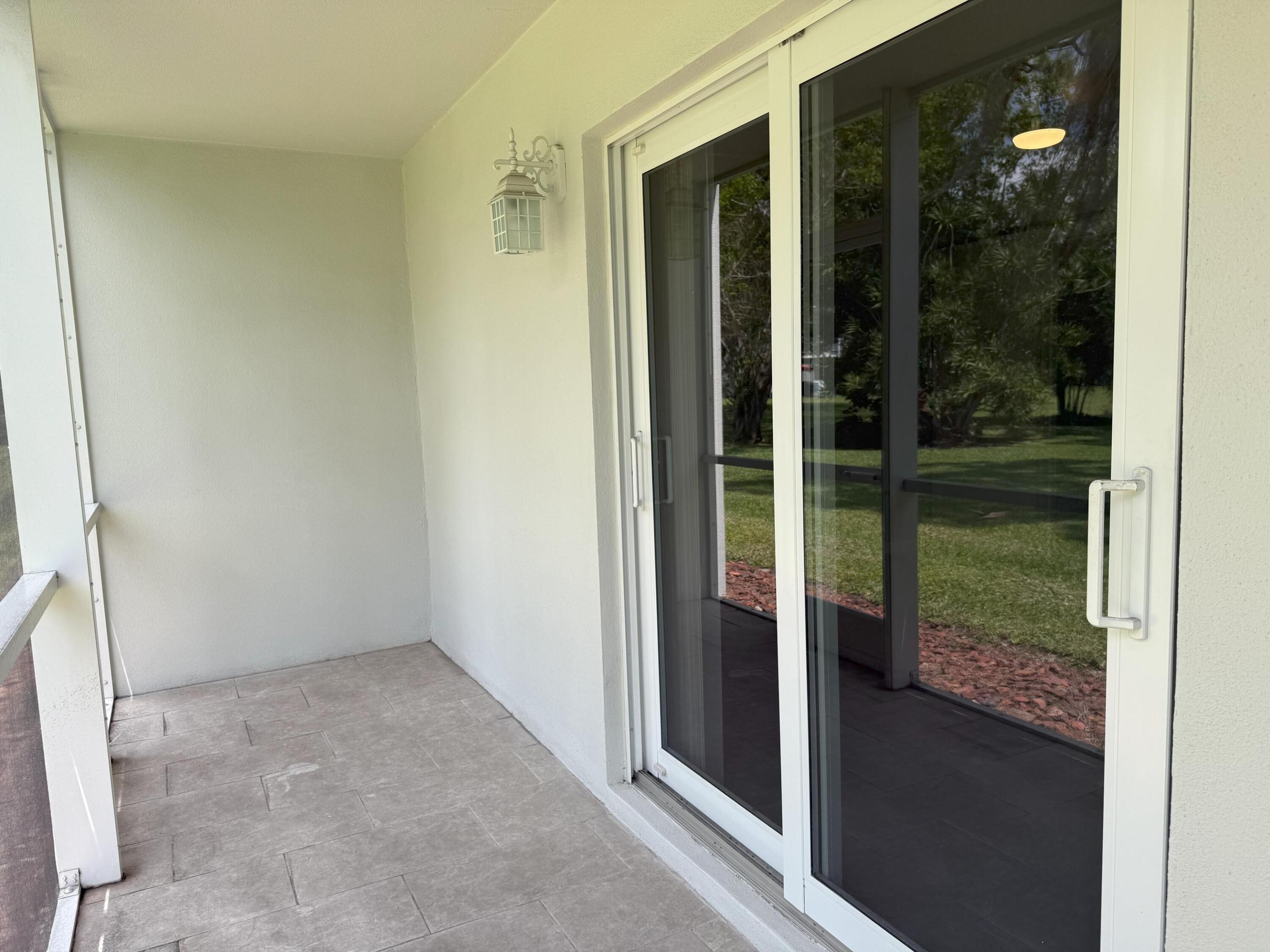 28 Ventnor B Drive Property Photo 15