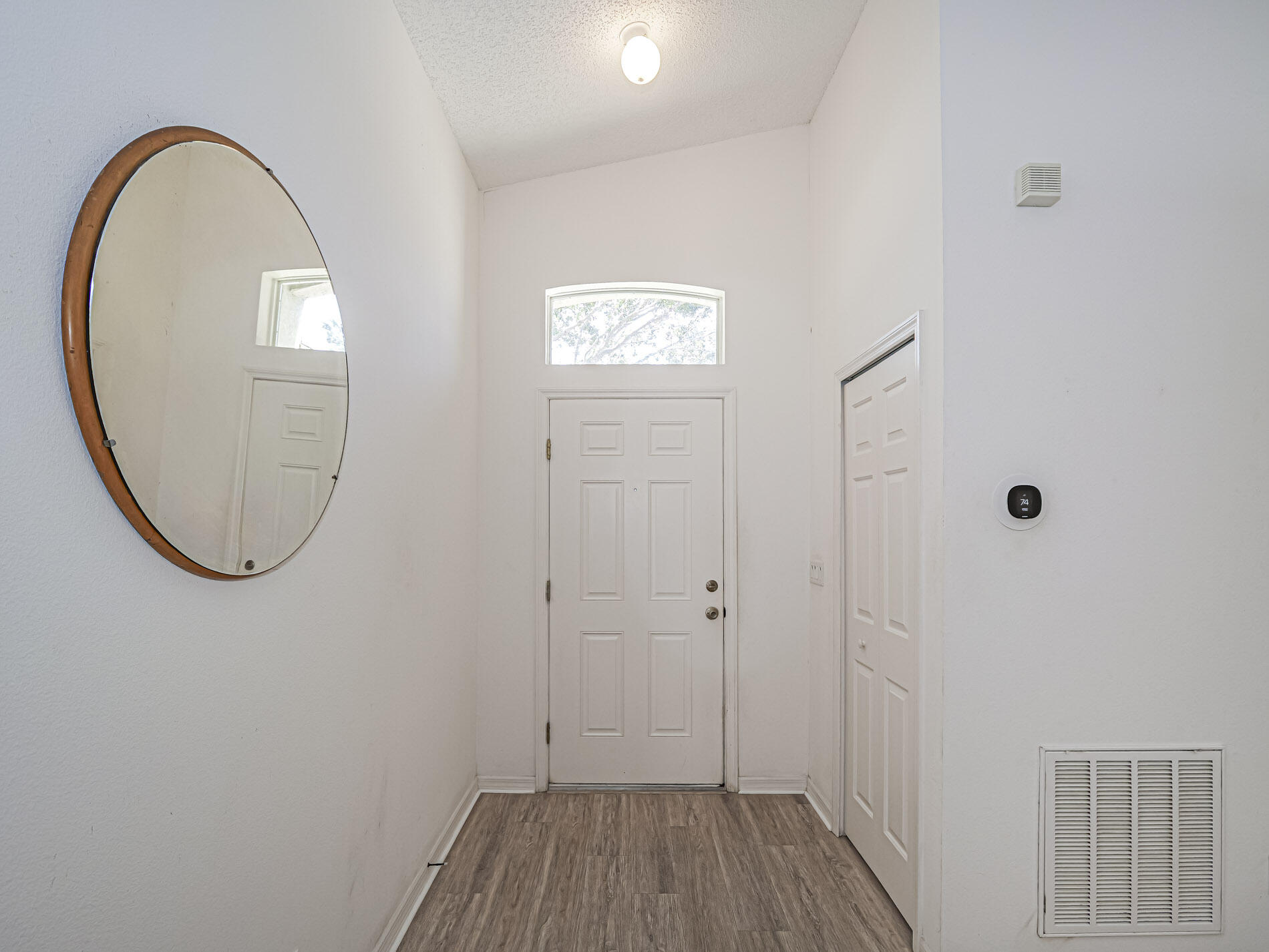 1143 N 13th Square Property Photo 9