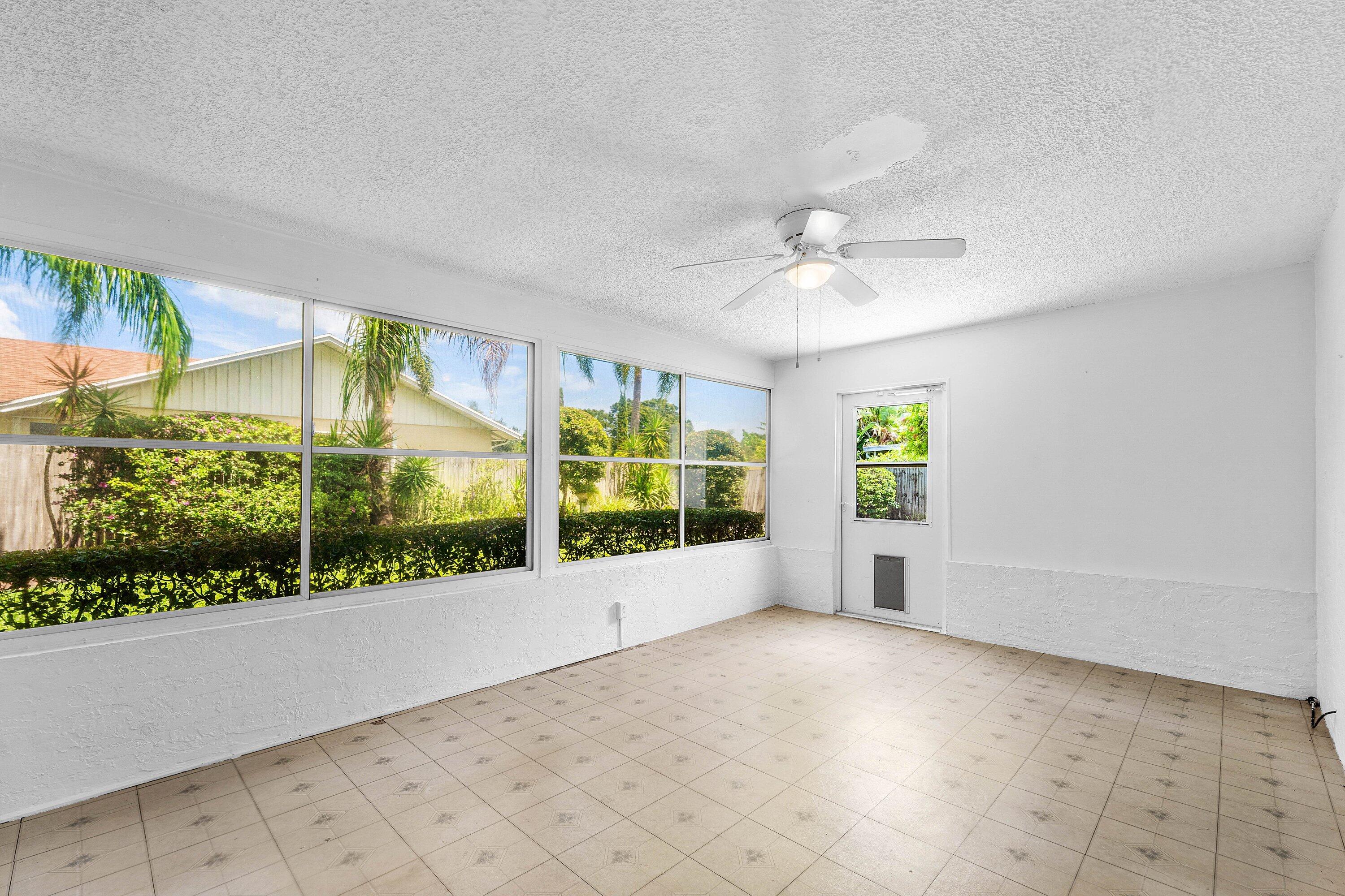 149 Arrowhead Circle Property Photo 4