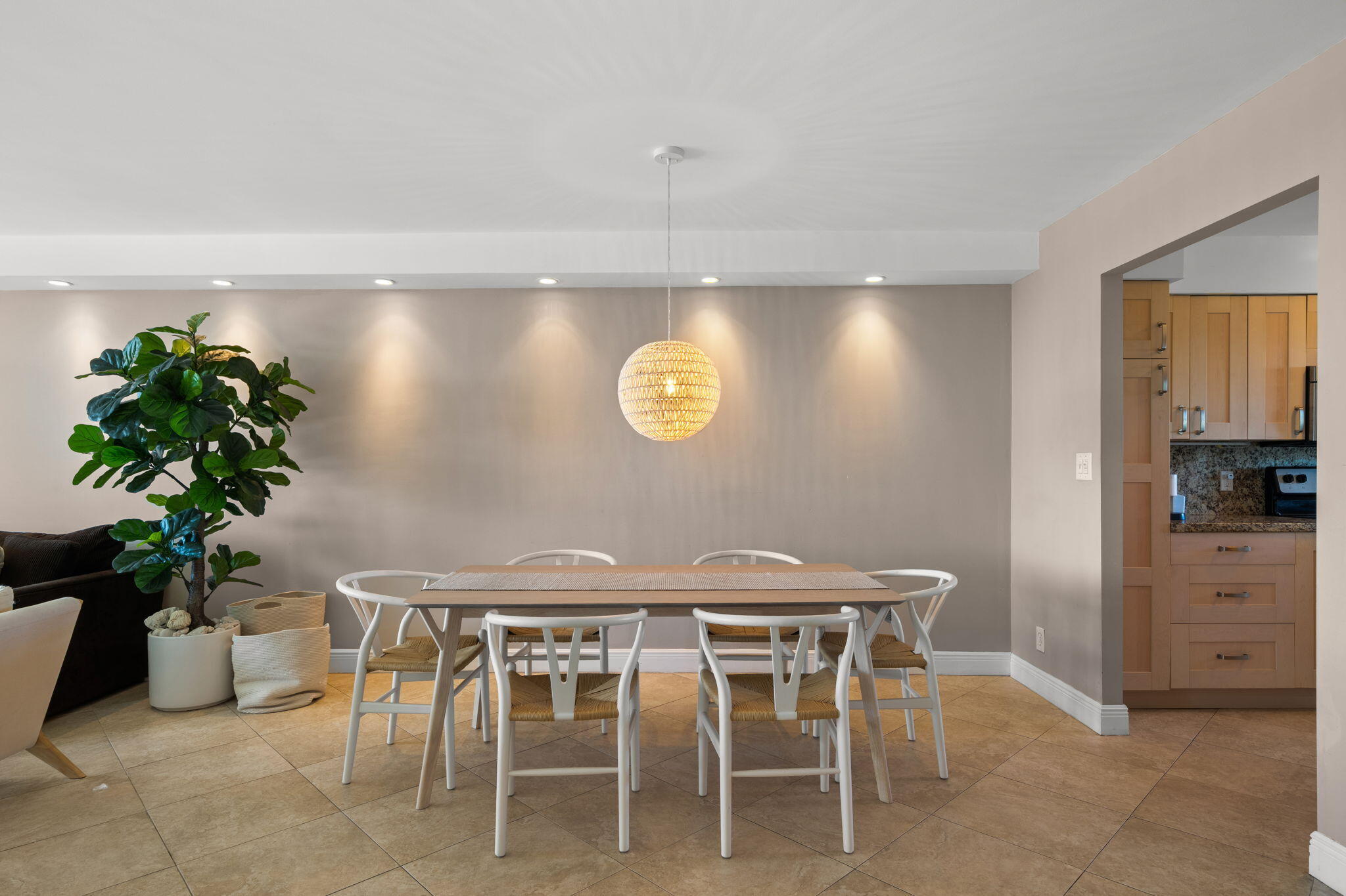 511 Bayshore Drive 810 Property Photo 7