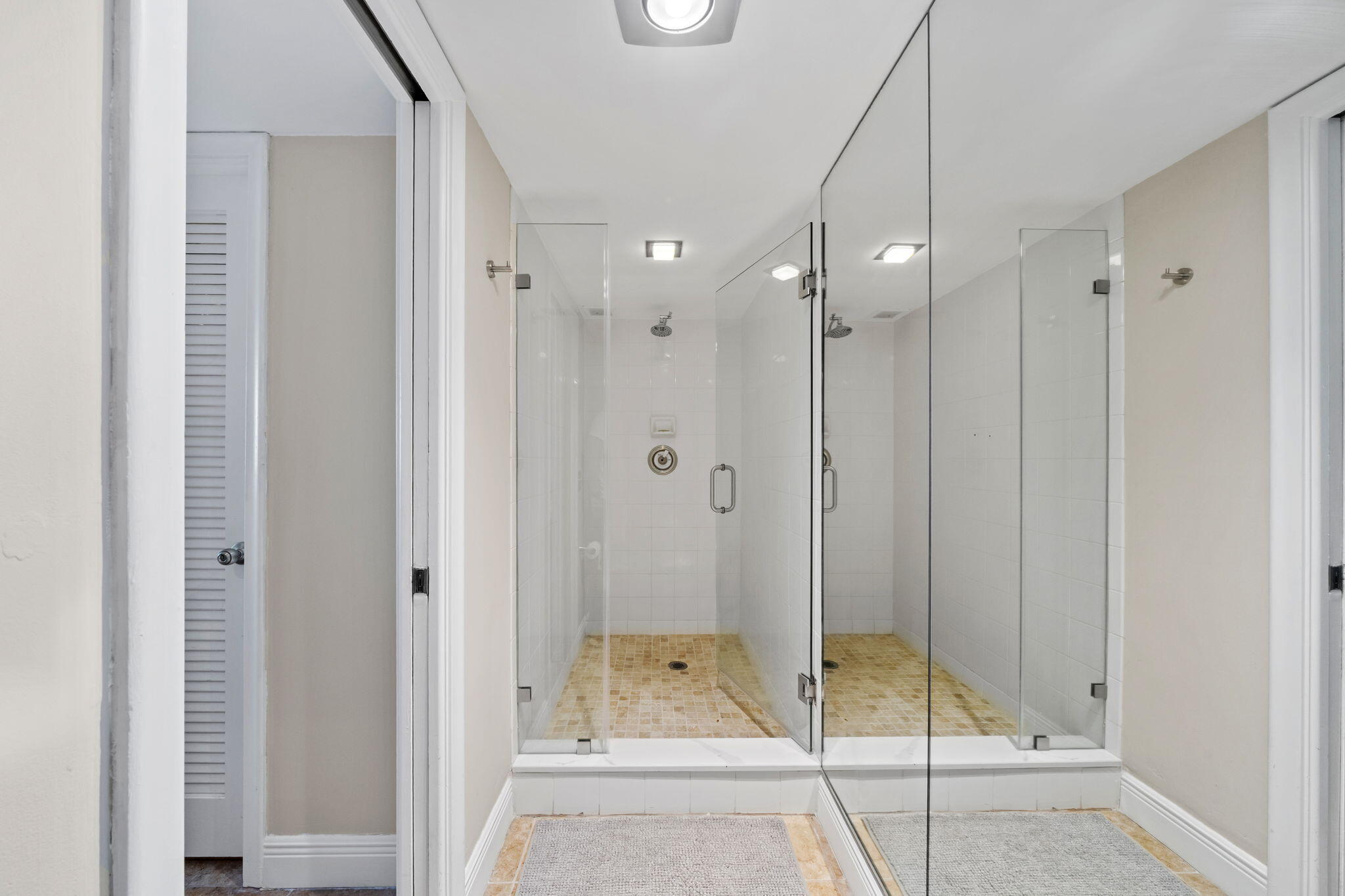 511 Bayshore Drive 810 Property Photo 15
