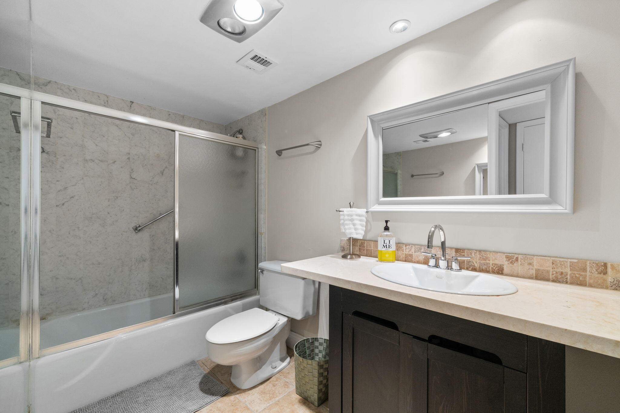 511 Bayshore Drive 810 Property Photo 21