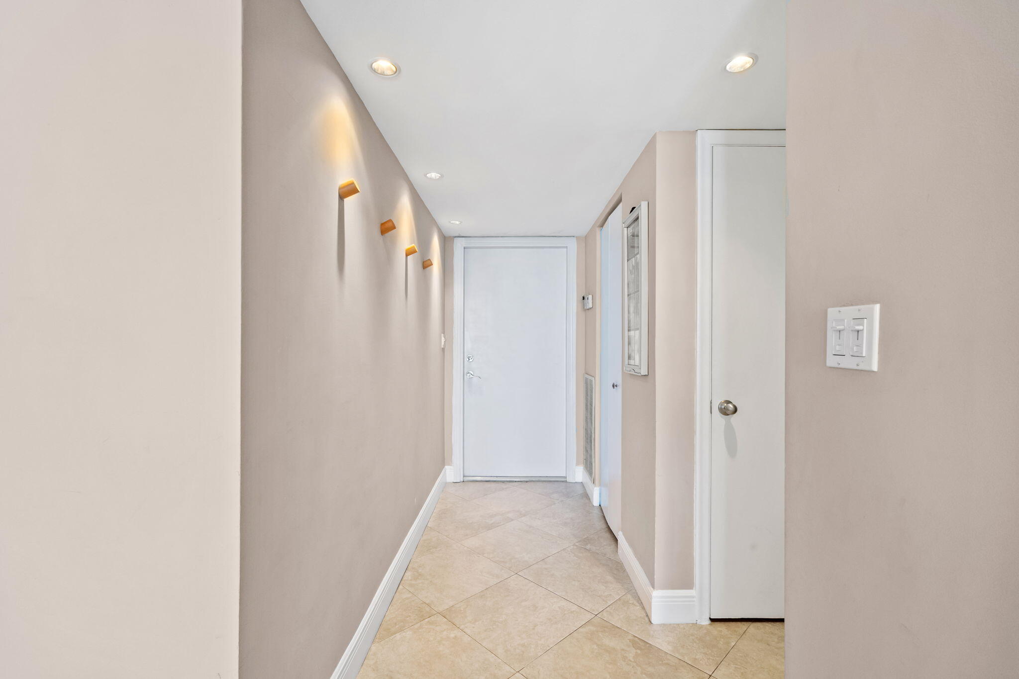 511 Bayshore Drive 810 Property Photo 22