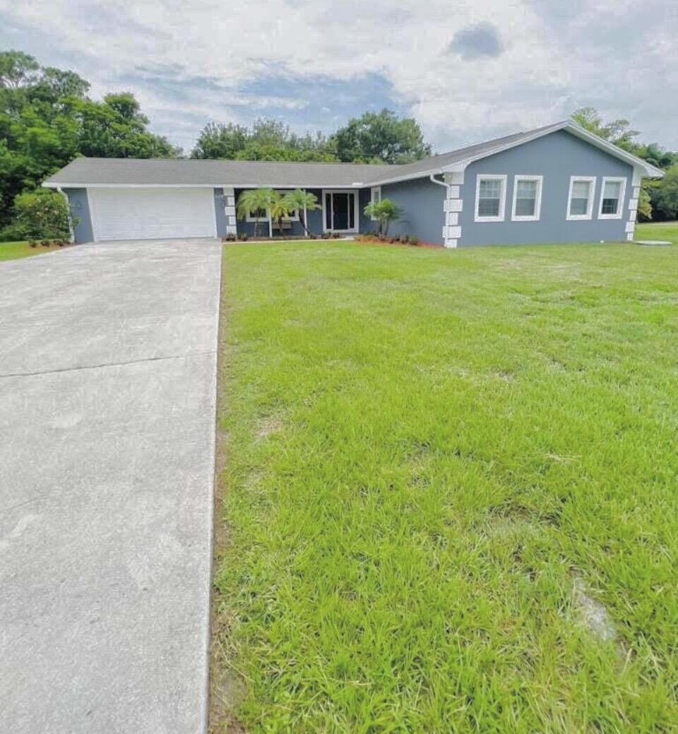2118 SE MORNINGSIDE Boulevard Property Photo 1