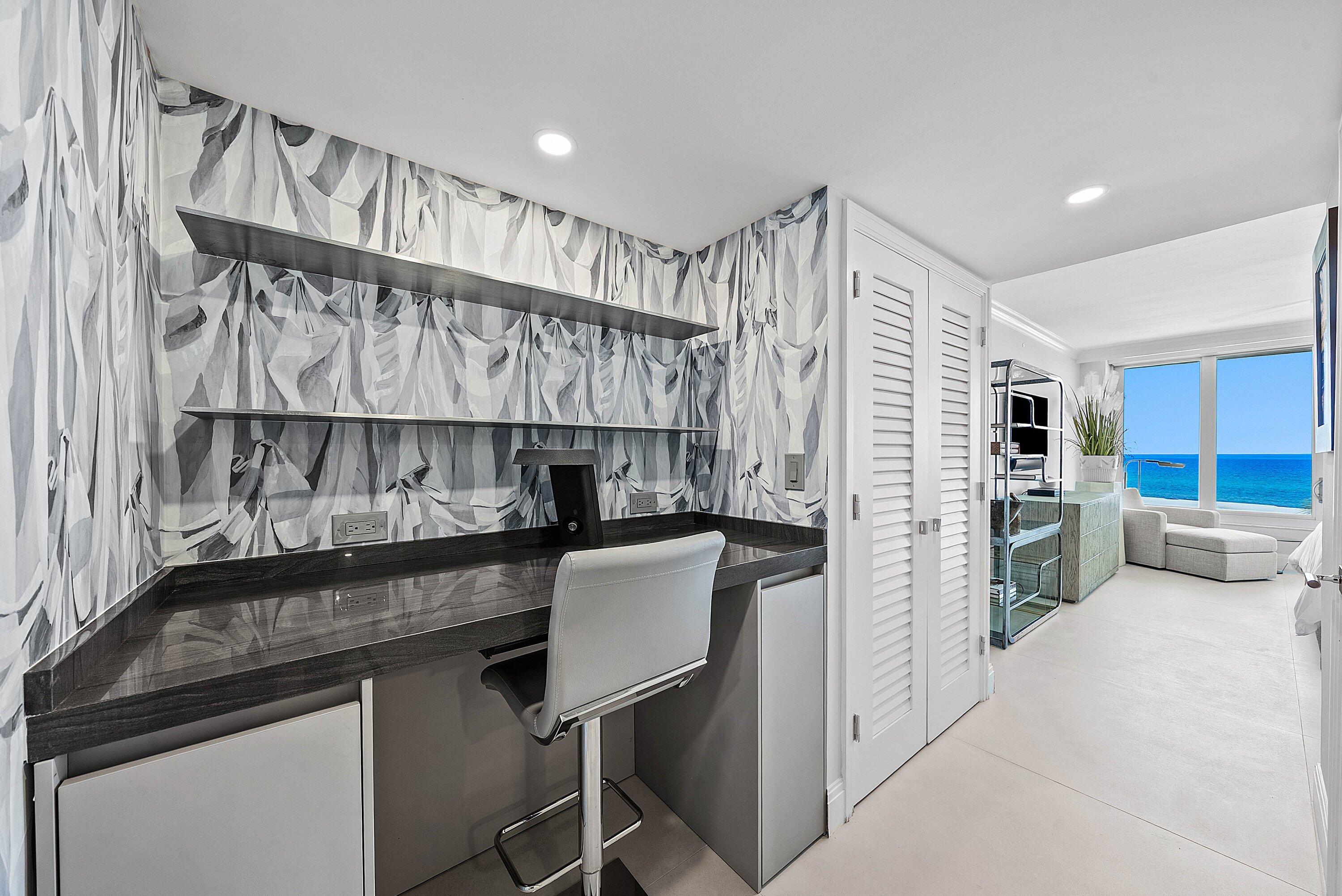 1225 S Ocean Boulevard 404 Property Photo 18