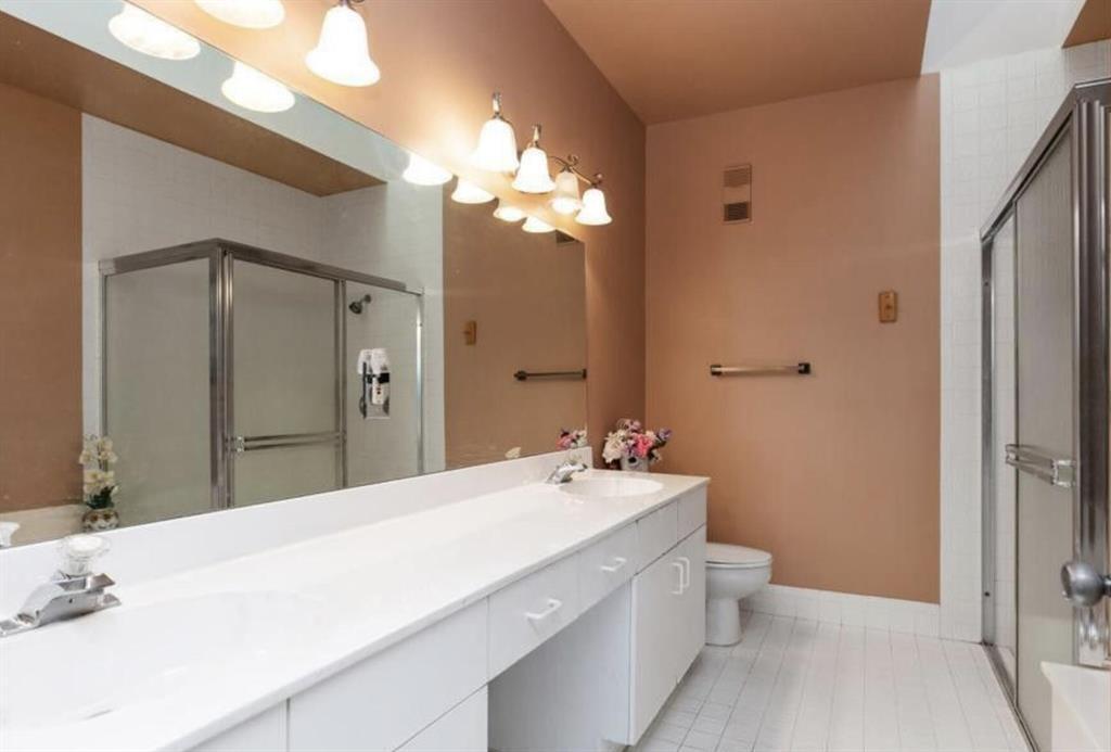 8351 Sunmeadow Lane Property Photo 9
